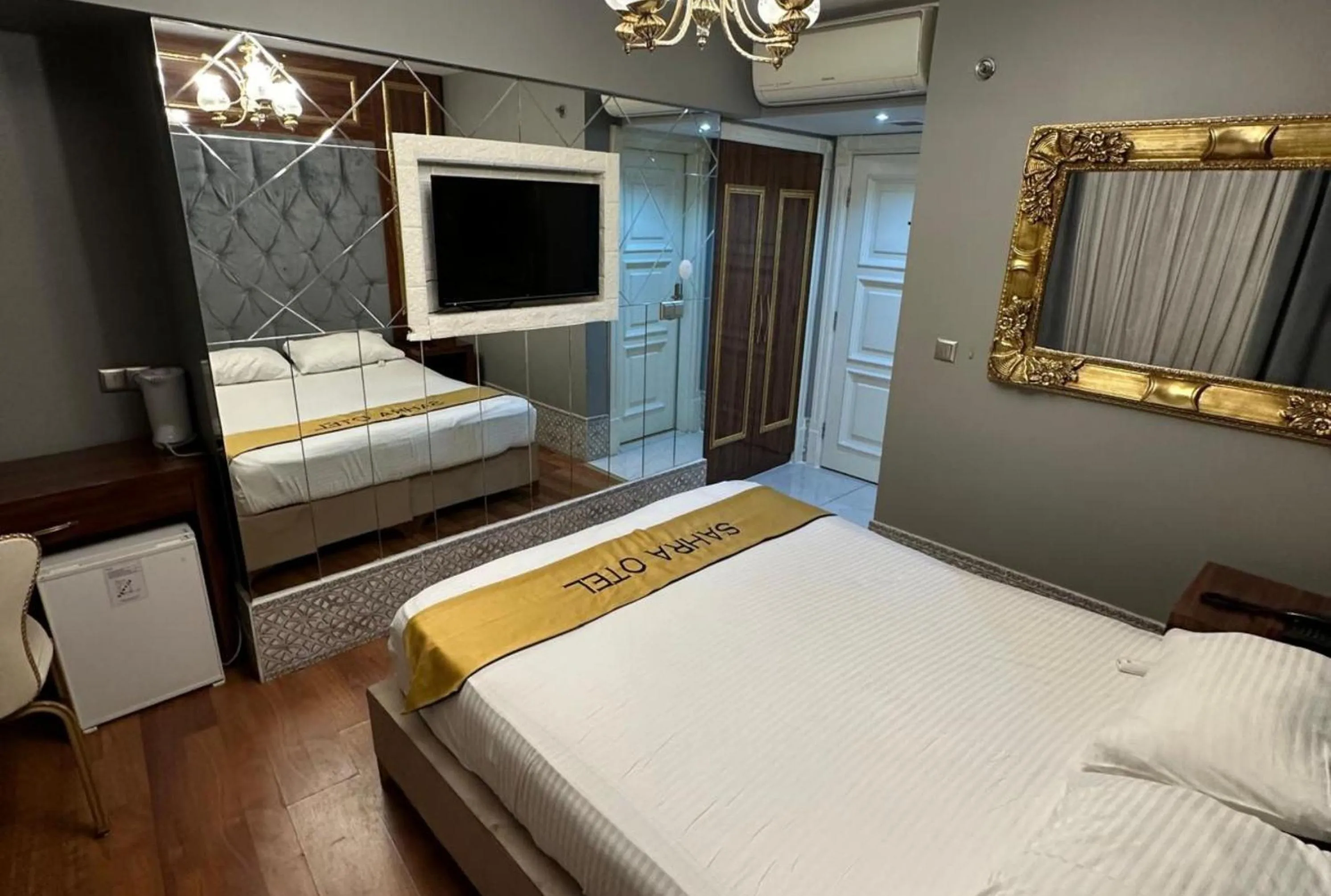 Bed in Sahra Airport Hotel