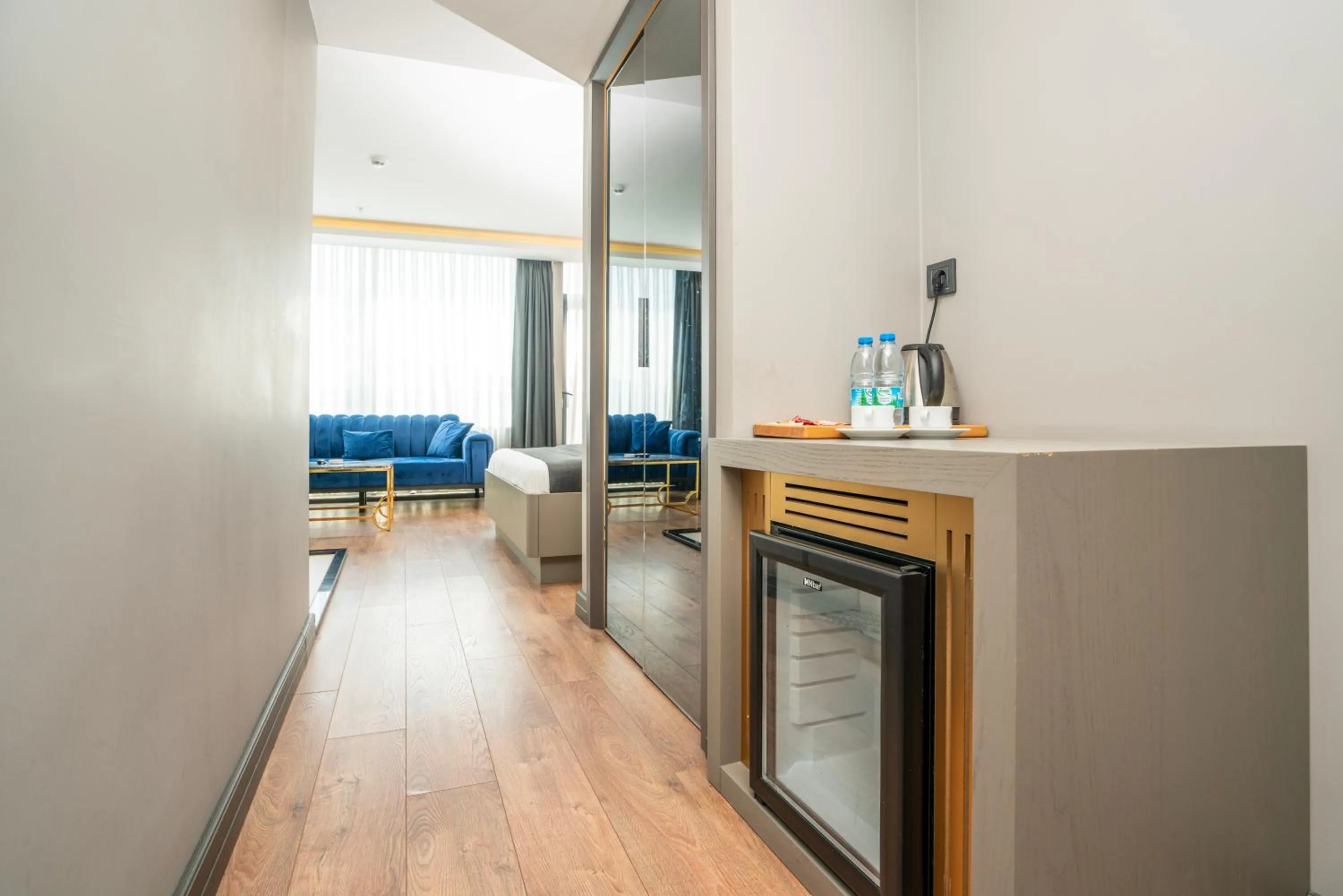 Seating area in 216 Ruby Suite