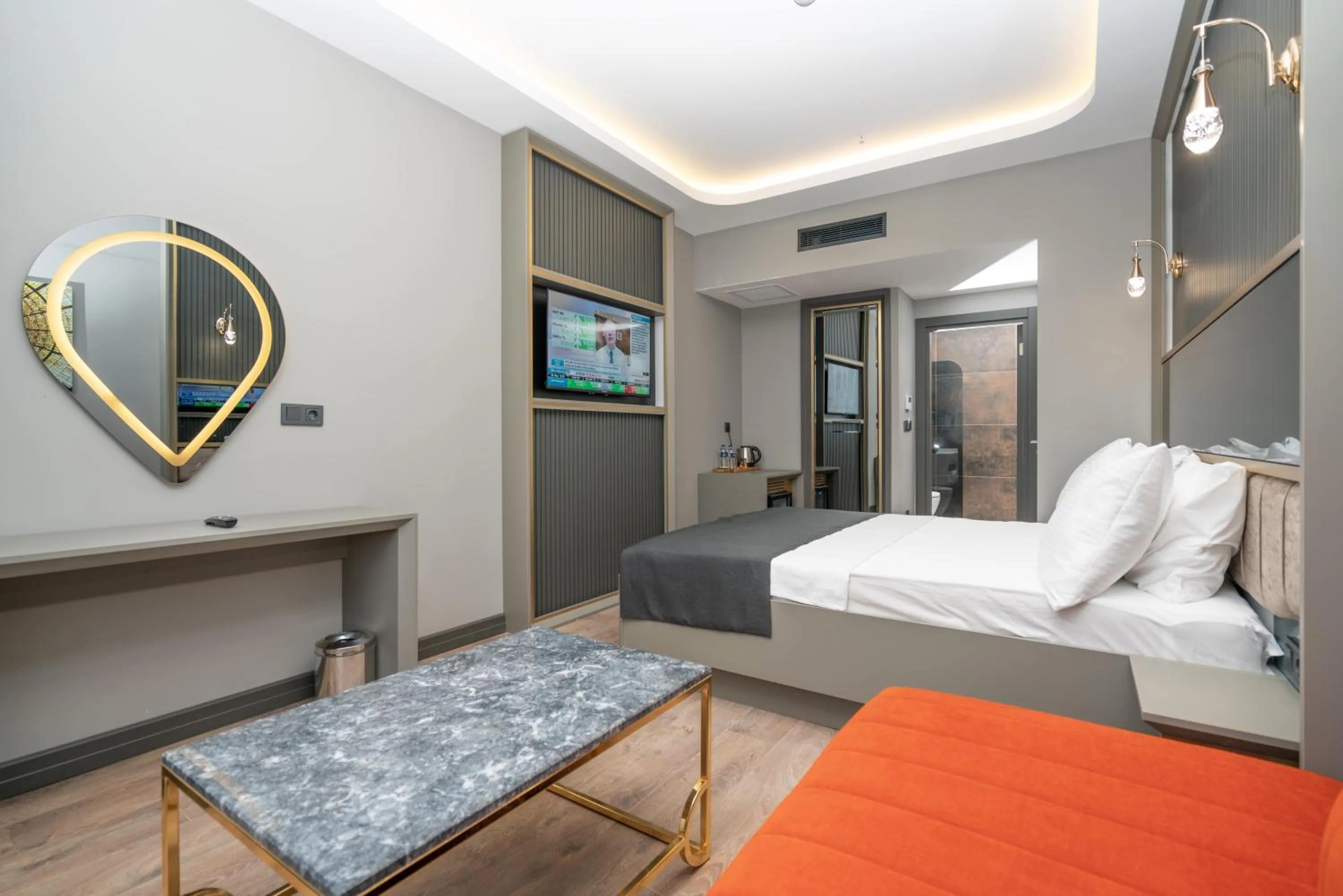 Bed in 216 Ruby Suite