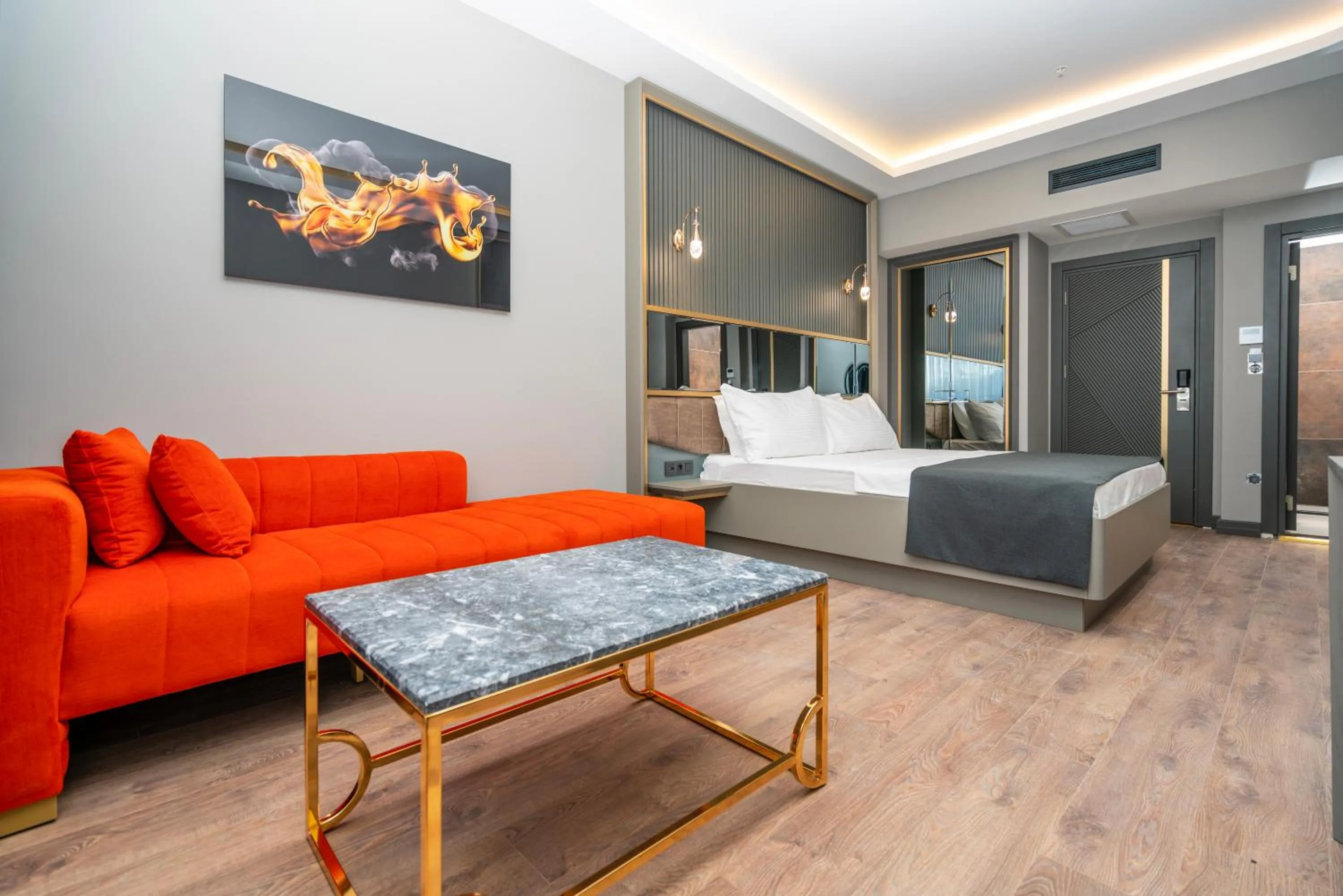 Bed in 216 Ruby Suite