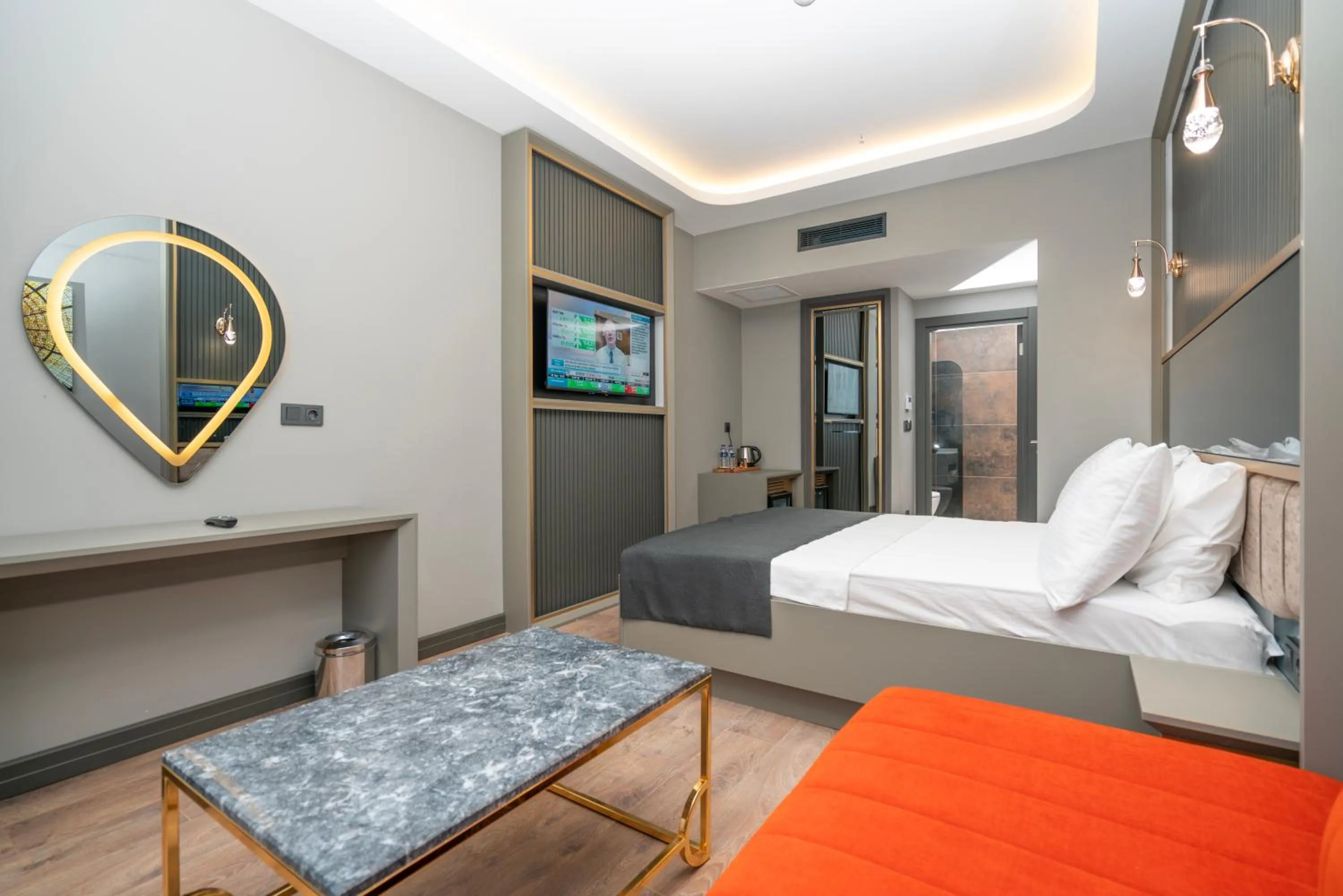 Bed in 216 Ruby Suite