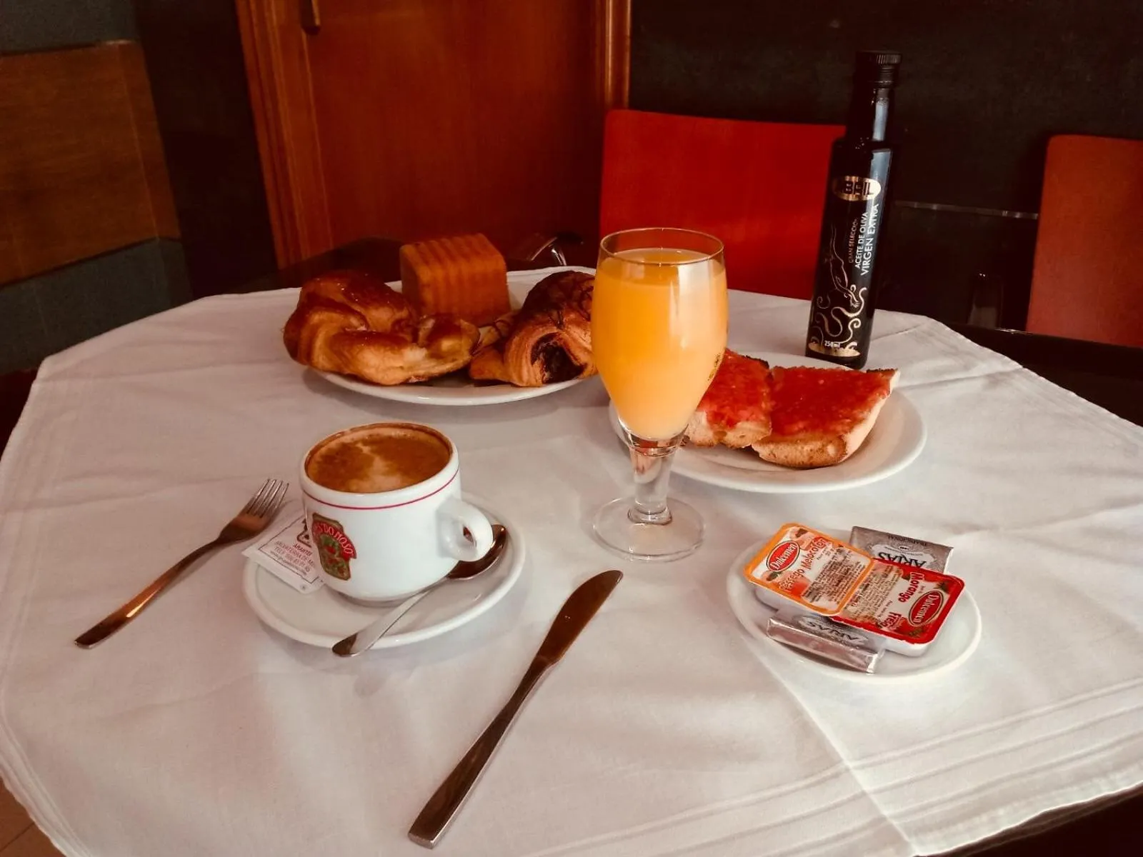 Breakfast in Hostal Eden