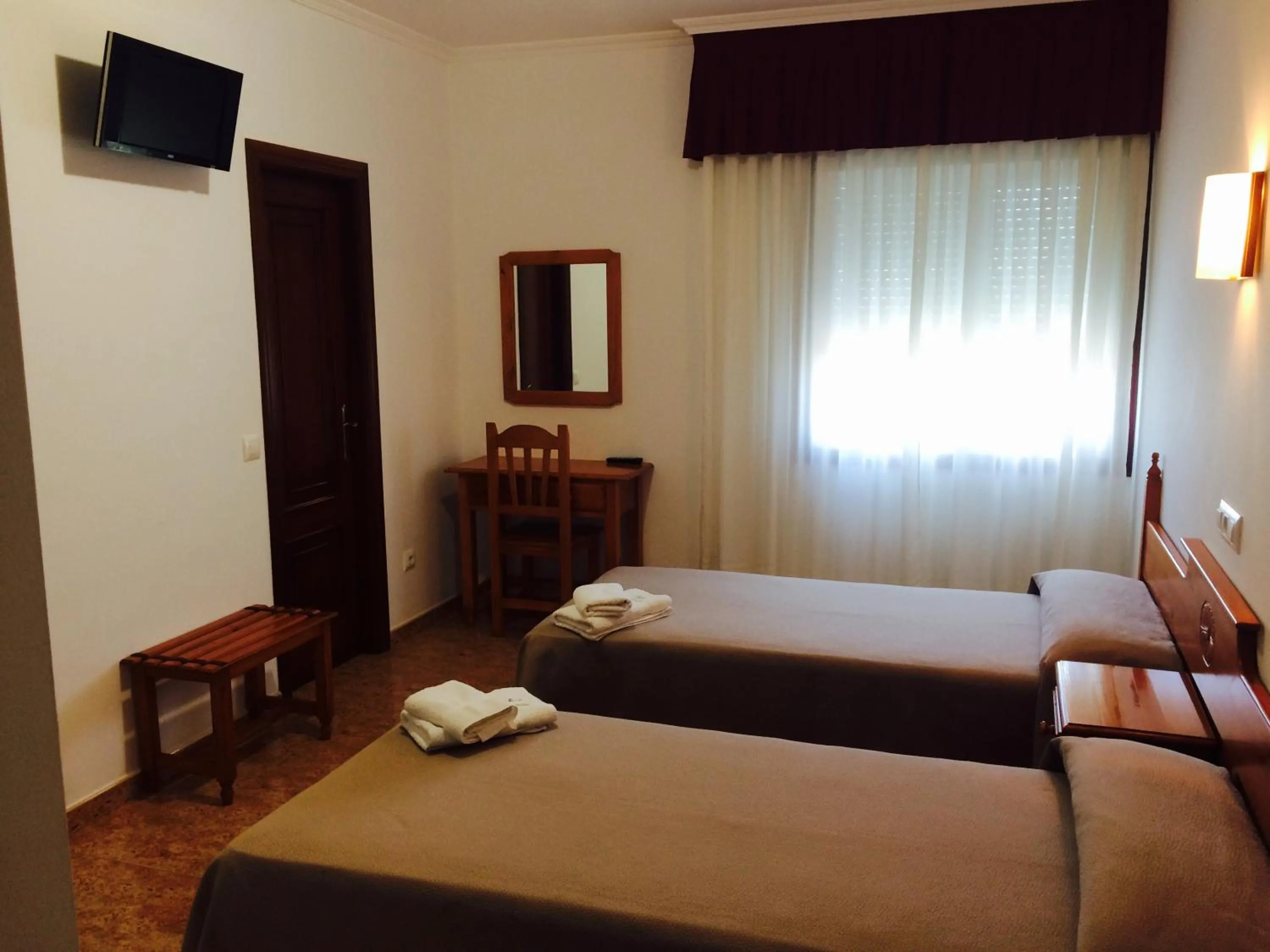 Photo of the whole room, Bed in Hostal Eden