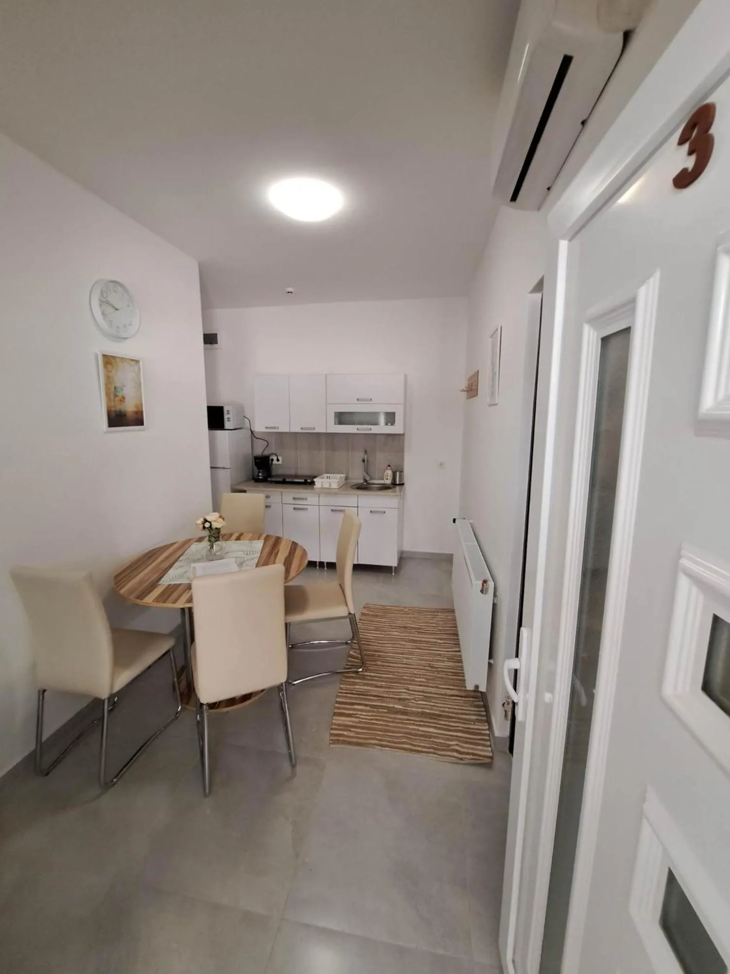 Kitchen or kitchenette in Milla Apartmanok