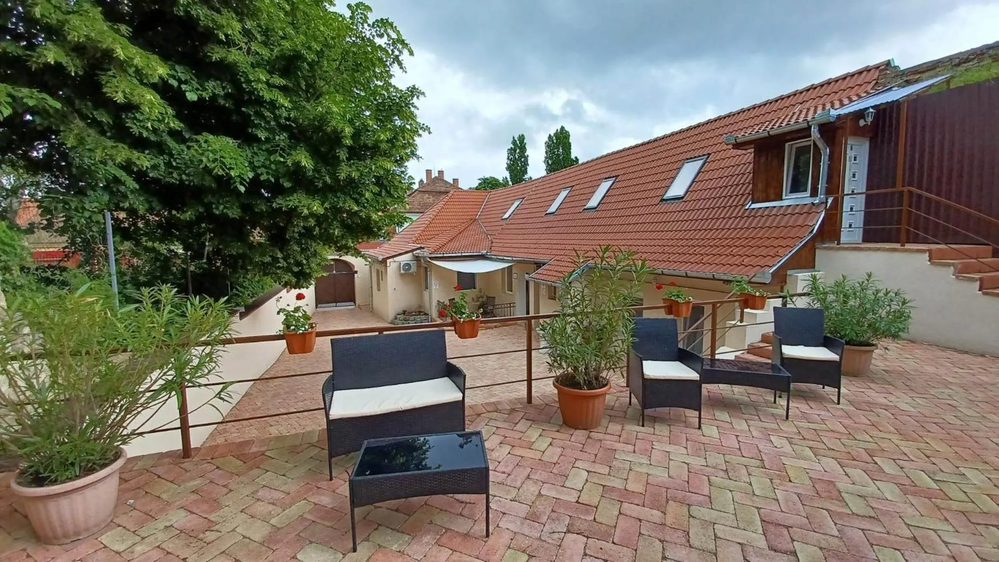 Patio in Milla Apartmanok