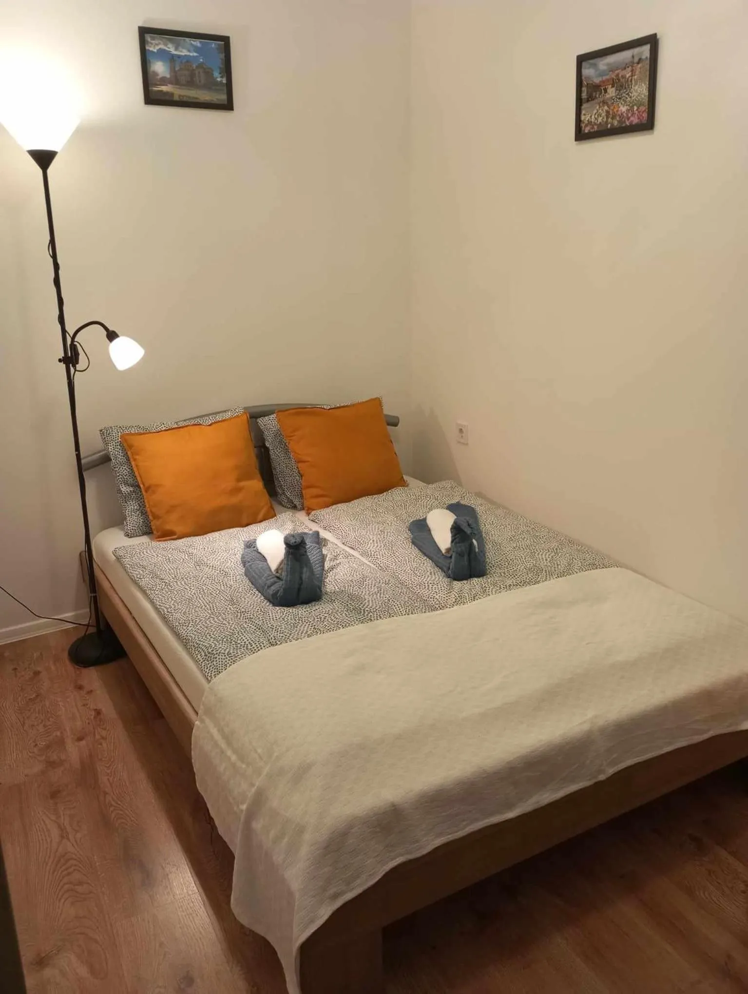 Bedroom, Bed in Milla Apartmanok