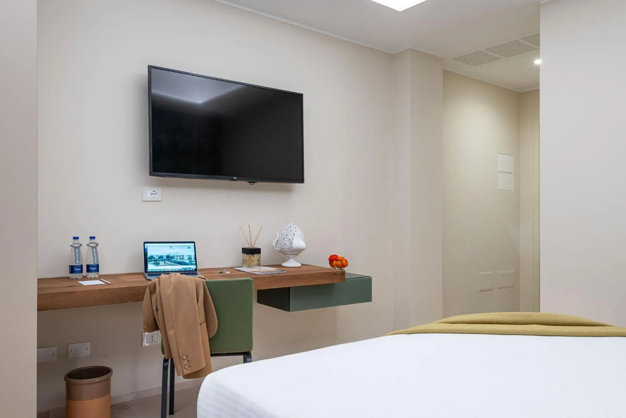 Bed in Torre Assunta Hotel