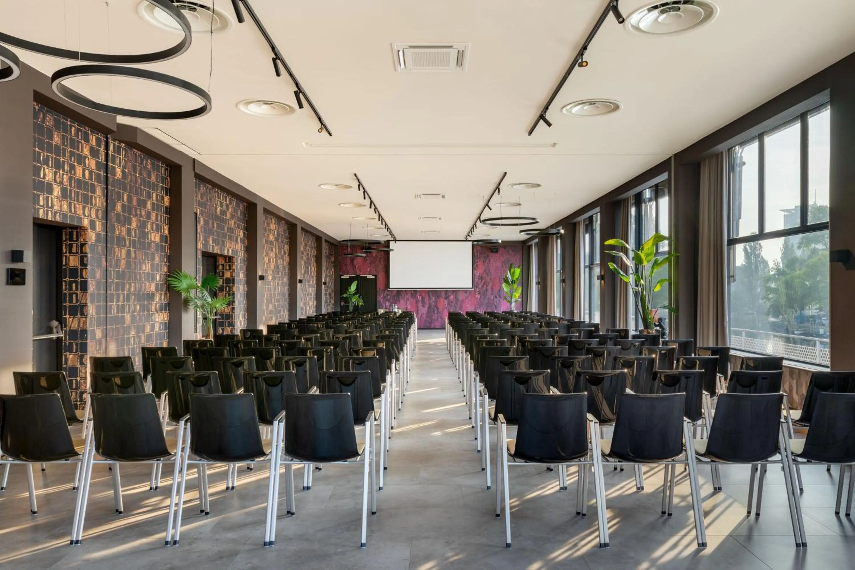 Meeting/conference room in Apollo Hotel Amsterdam, a Tribute Portfolio Hotel