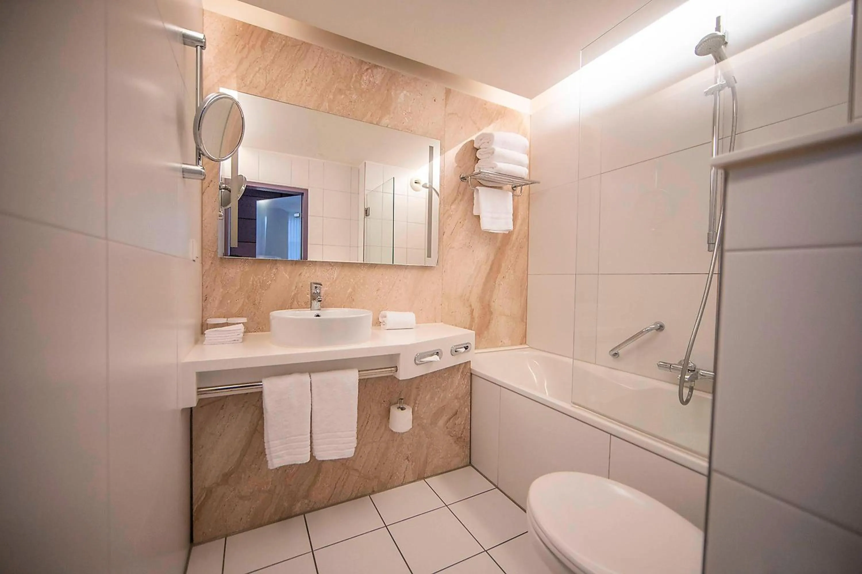 Bathroom in Apollo Hotel Amsterdam, a Tribute Portfolio Hotel