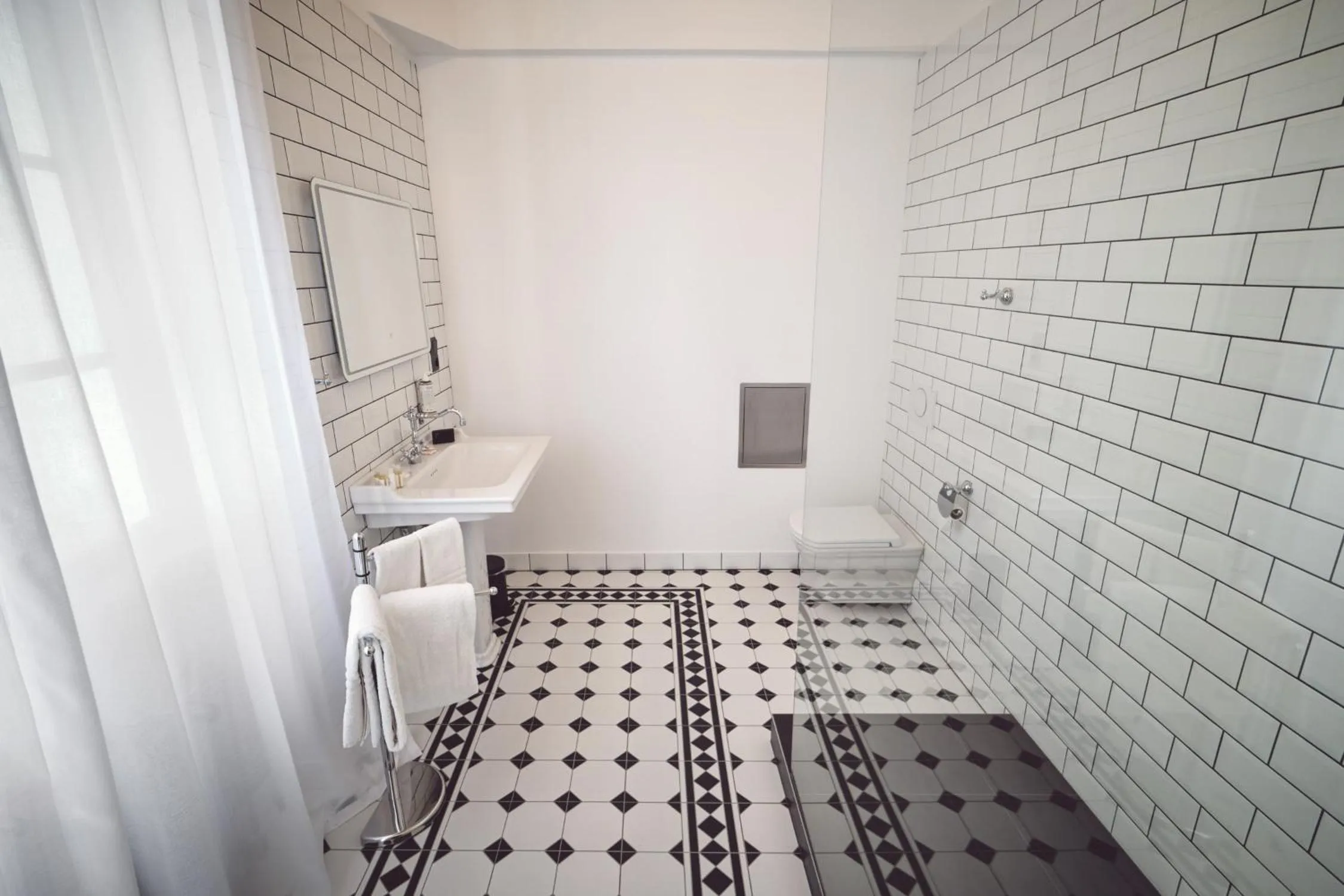 Shower in Domus Balthasar Boutique Hotel