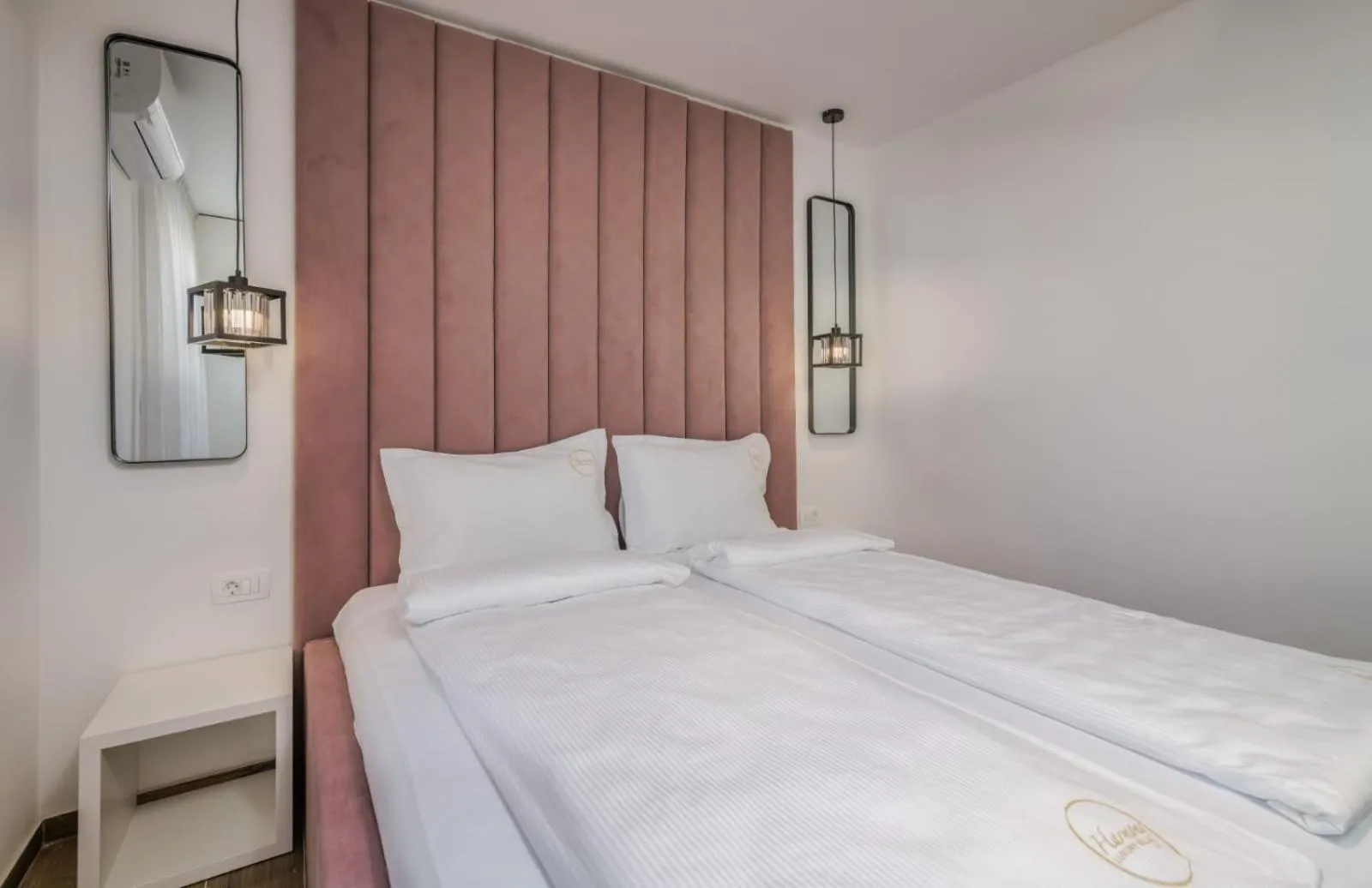 Bed in Harmony Luxury Villa