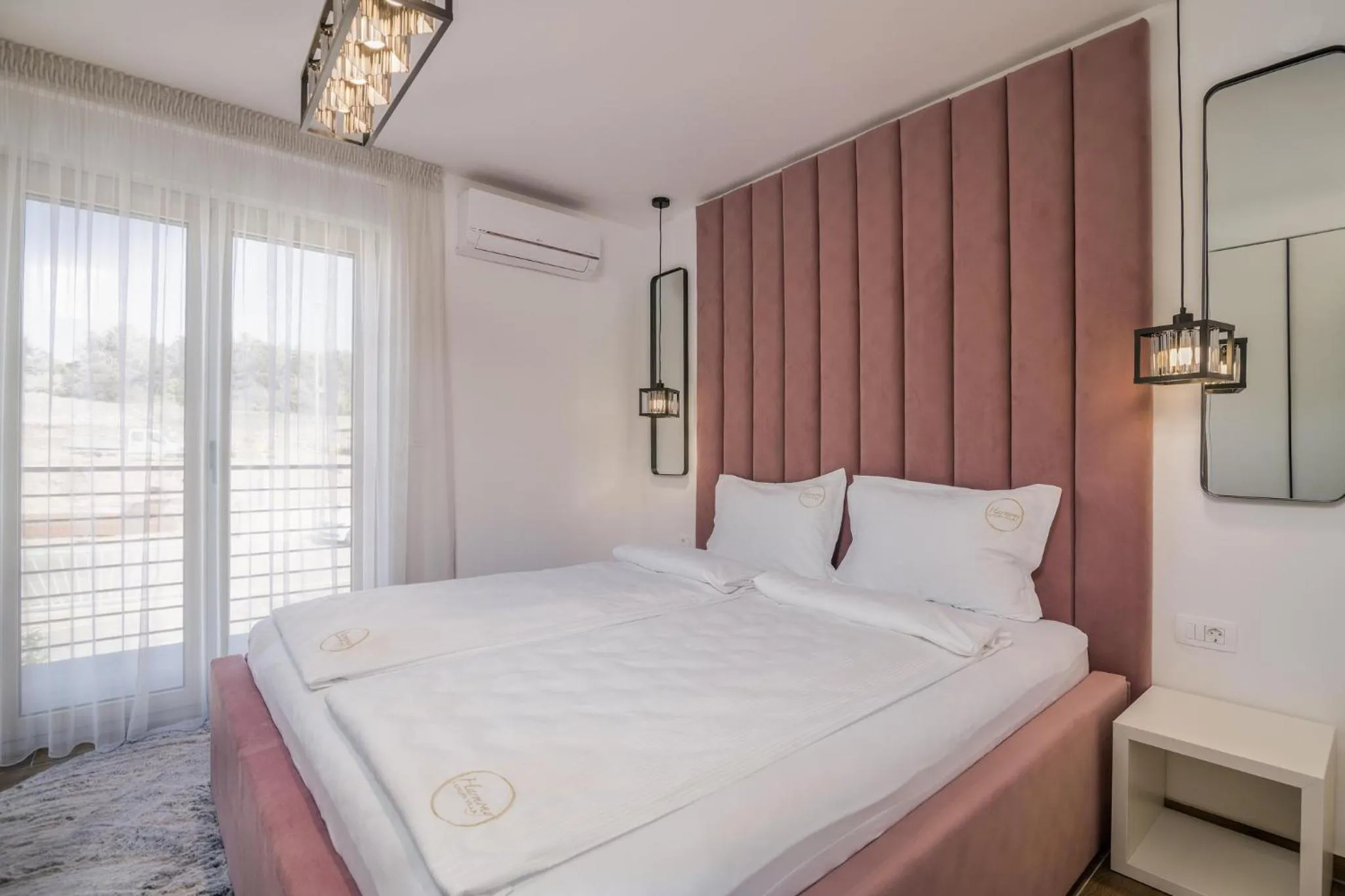 Bed in Harmony Luxury Villa