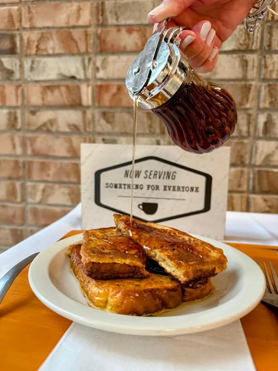 Breakfast in The Hudson Inn