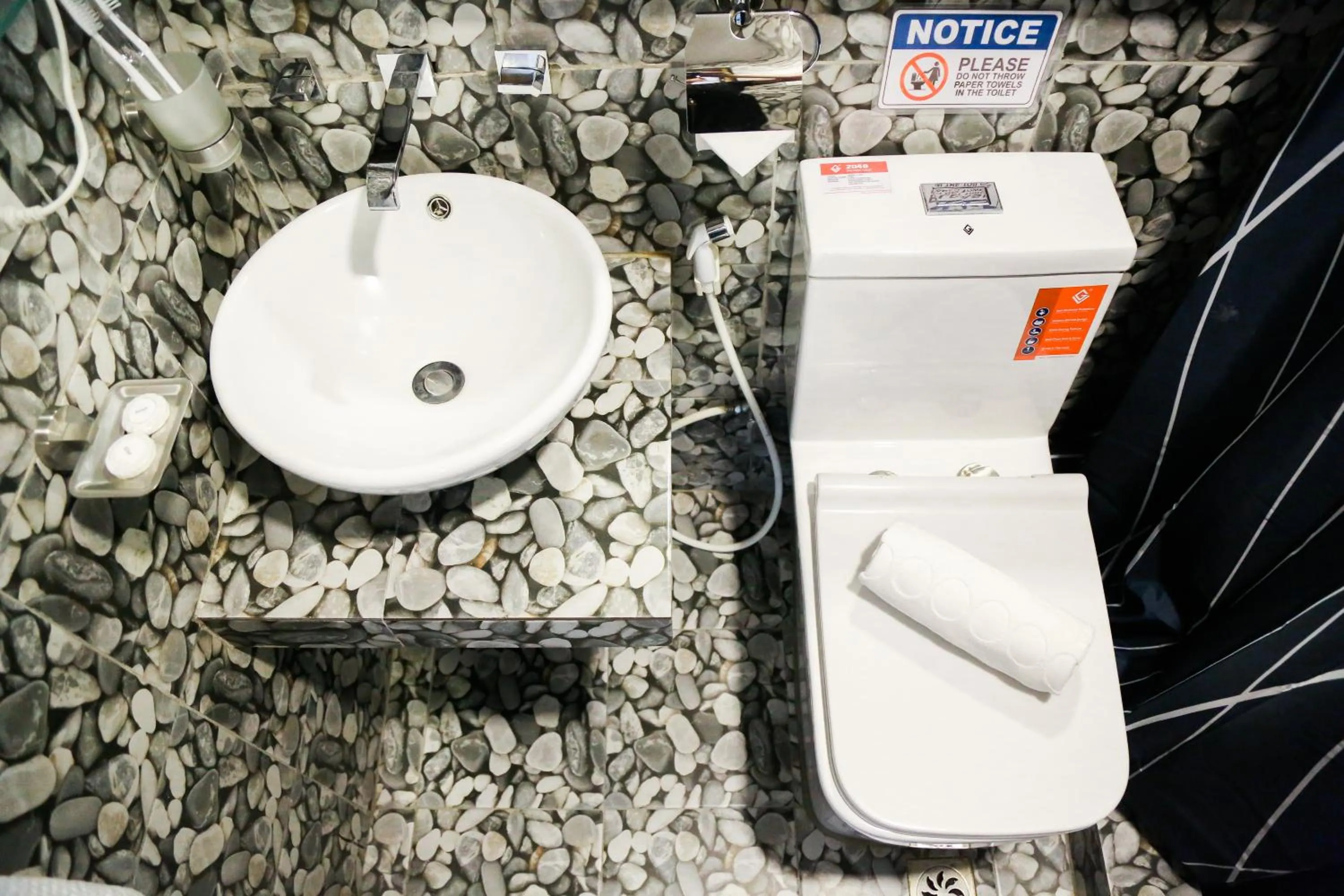 Bathroom in Pacific Bay Grand Suites