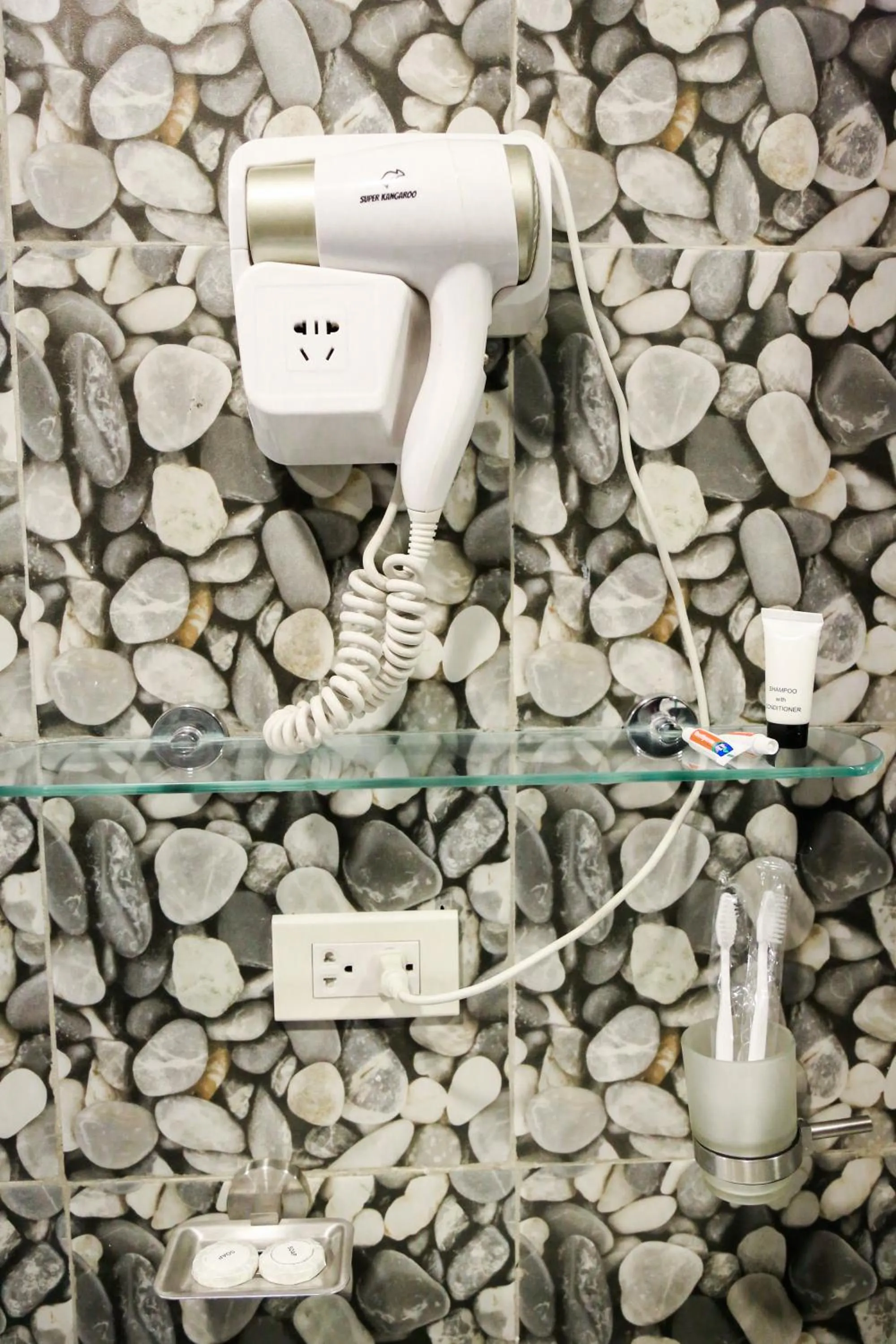 hair dryier in Pacific Bay Grand Suites