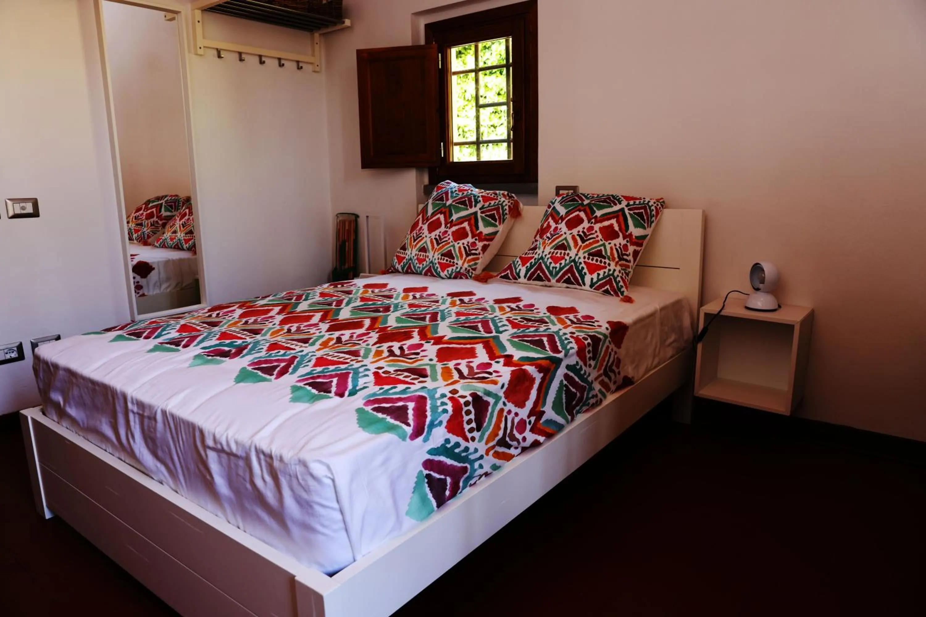 Photo of the whole room, Bed in Bed and Berli