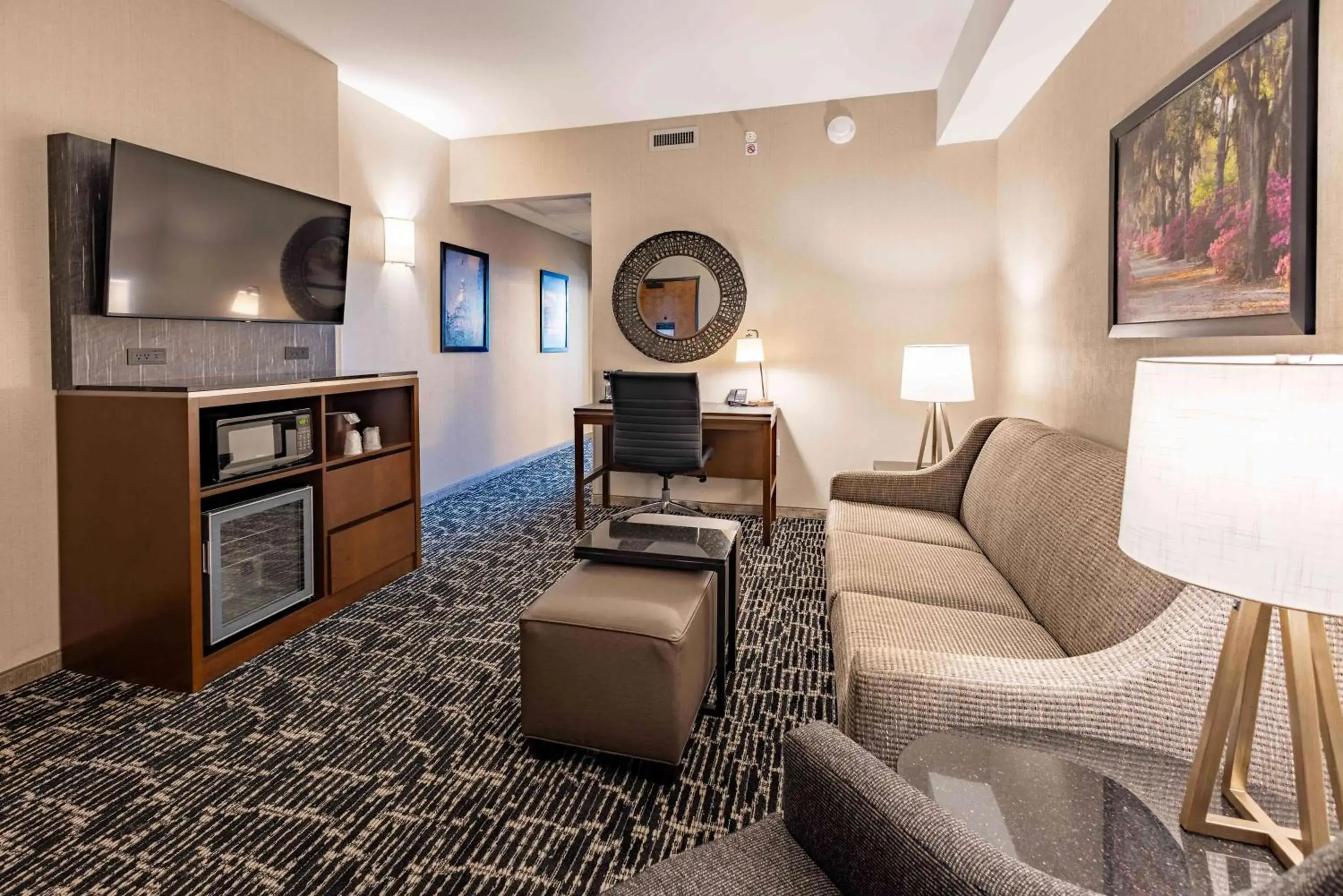 Bedroom in Drury Plaza Hotel Savannah Pooler Bedroom in Drury Plaza Hotel Savannah Pooler