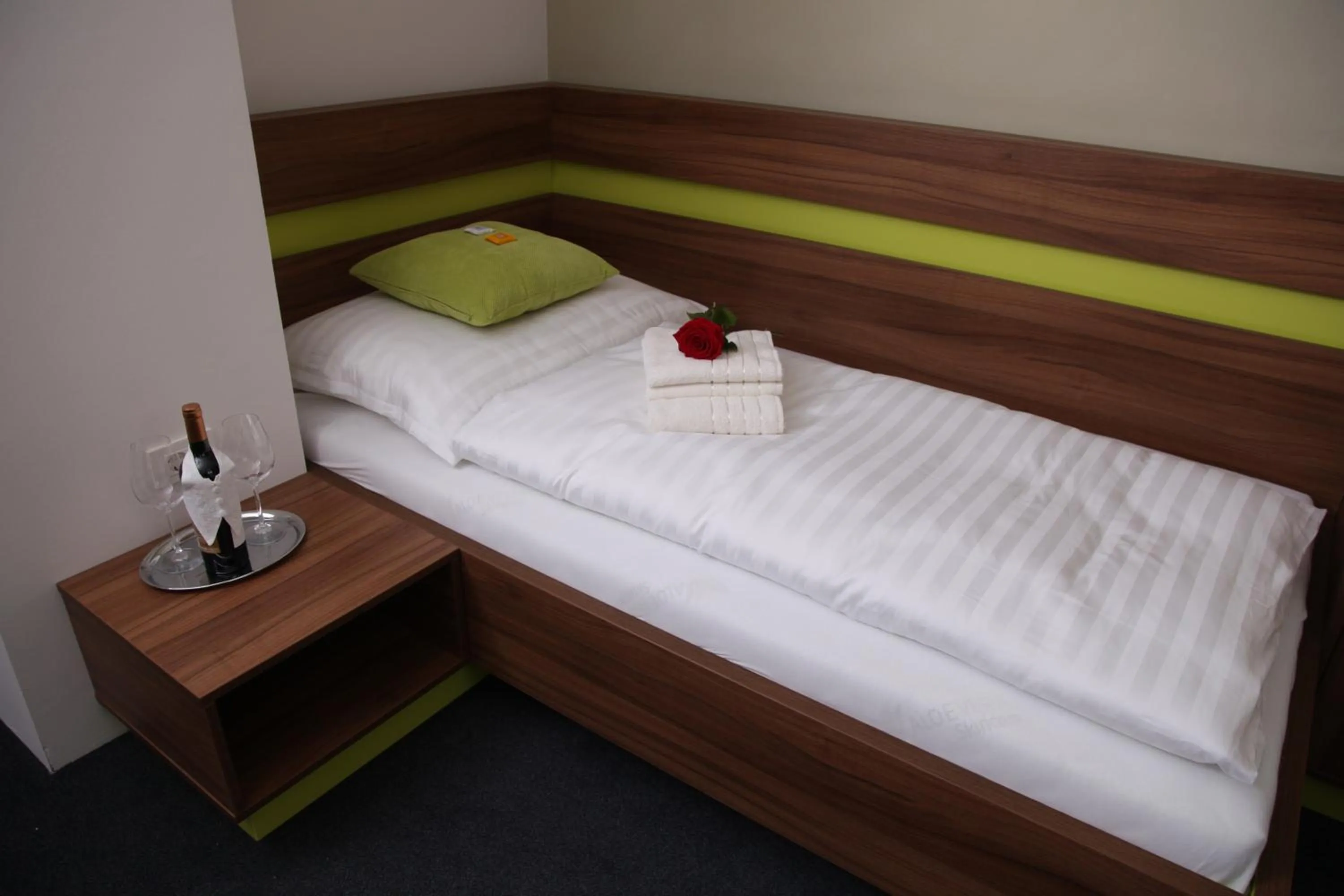 Bed in Primus Hotel & Apartments