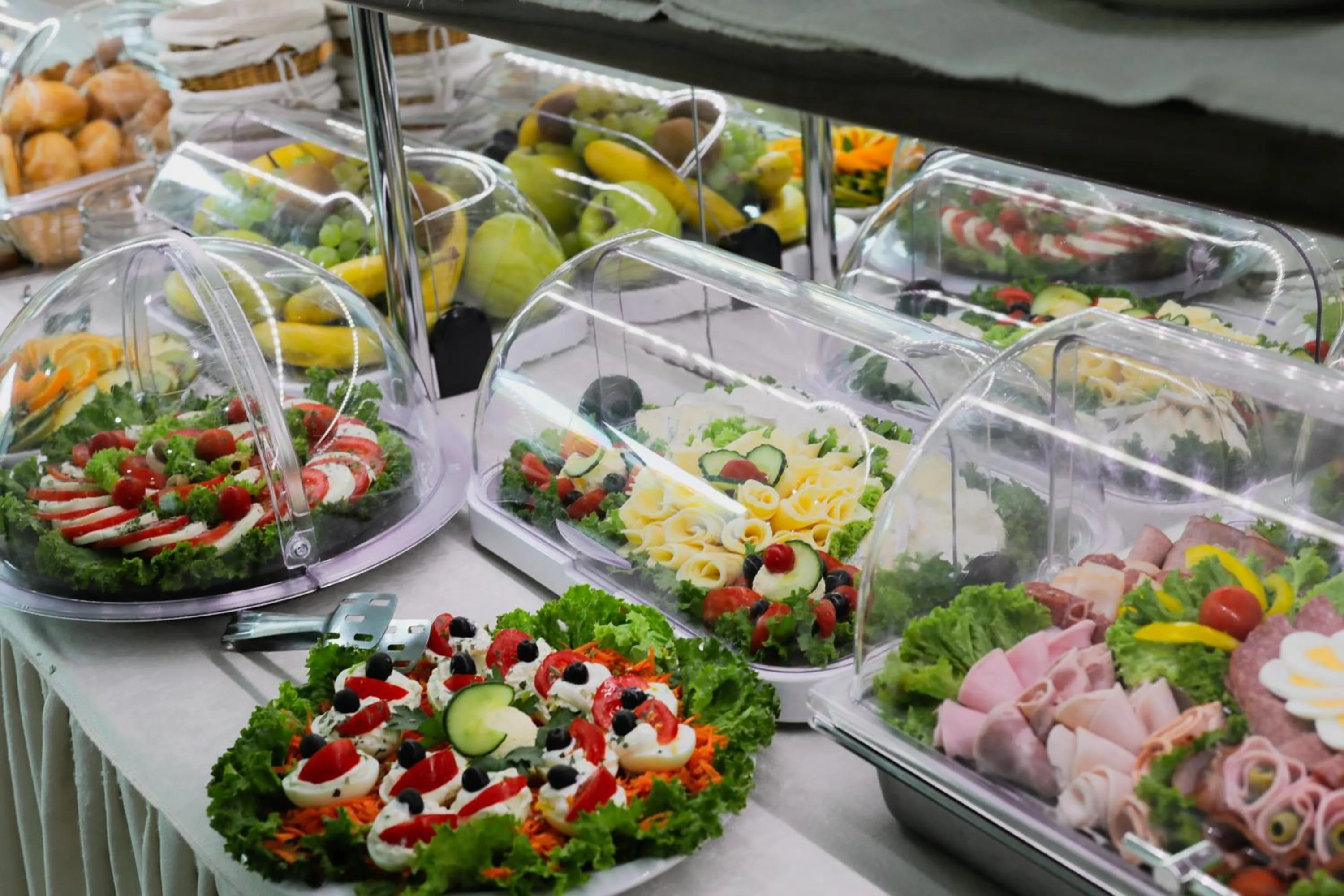 Buffet breakfast in Primus Hotel & Apartments