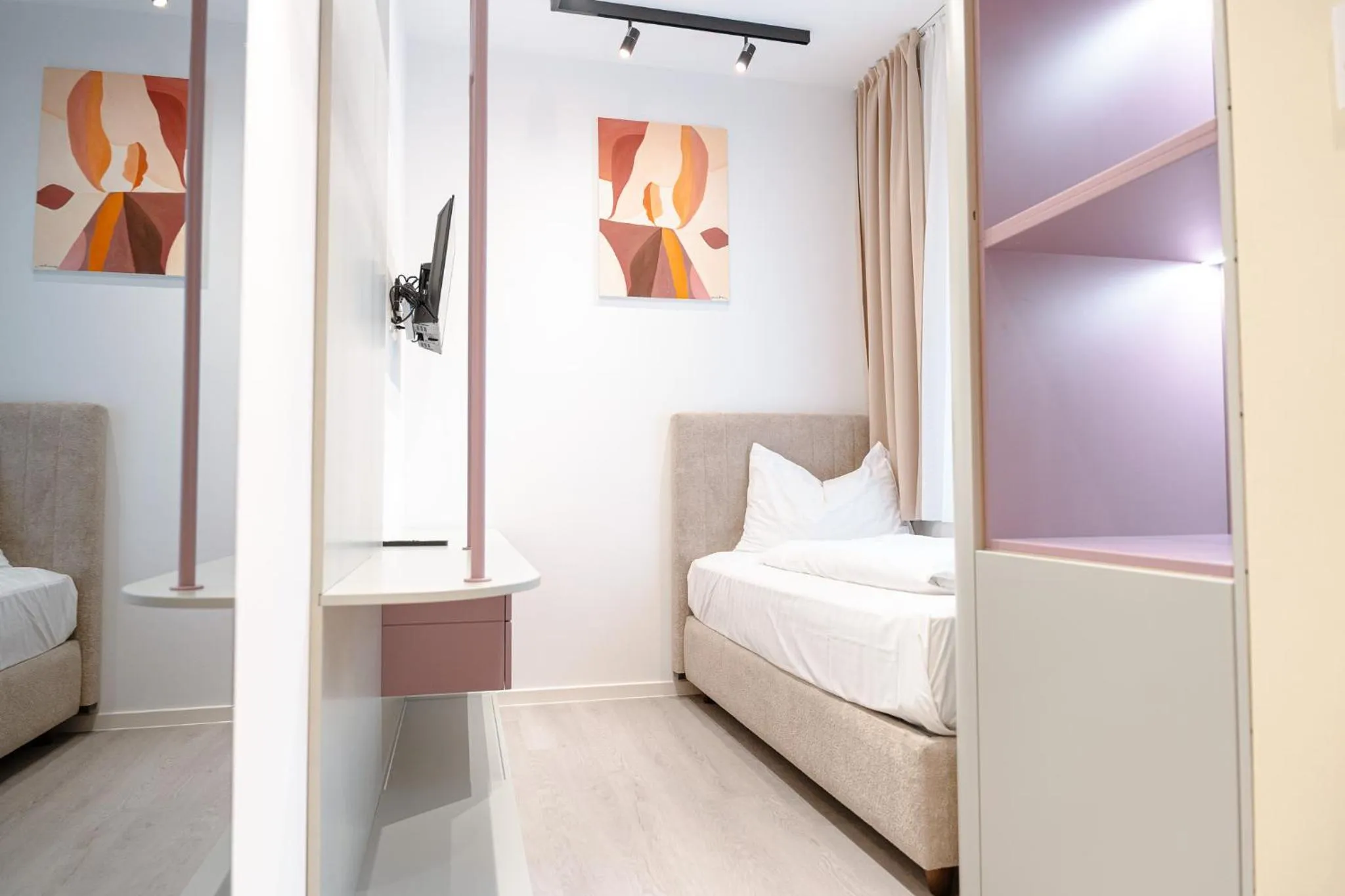 Bed in Primus Hotel & Apartments