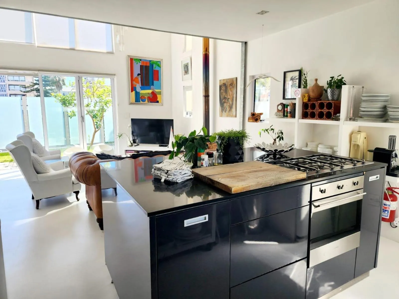 Kitchen or kitchenette in 4 on Highworth Apartments and Studios