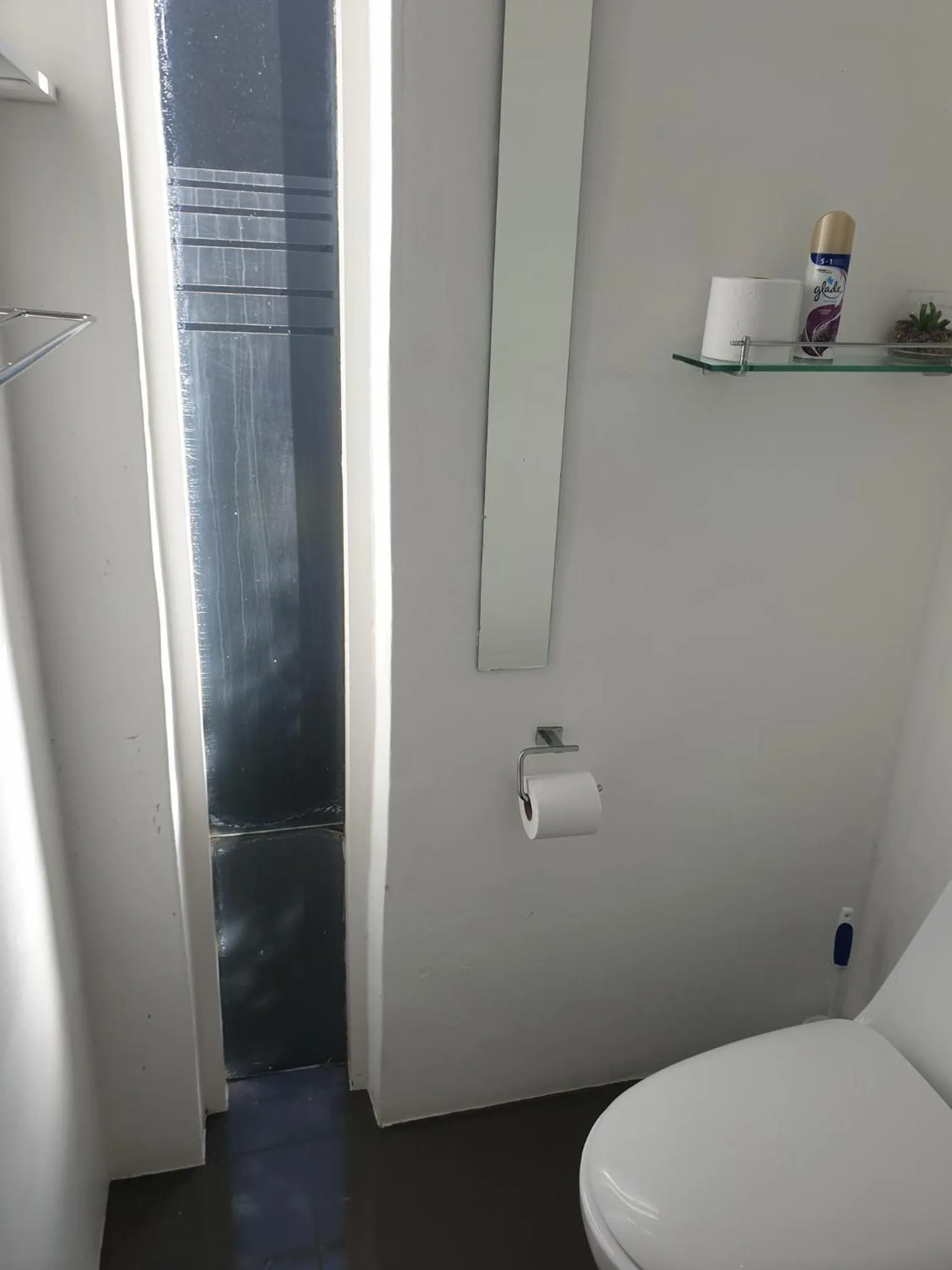 Bathroom in 4 on Highworth Apartments and Studios
