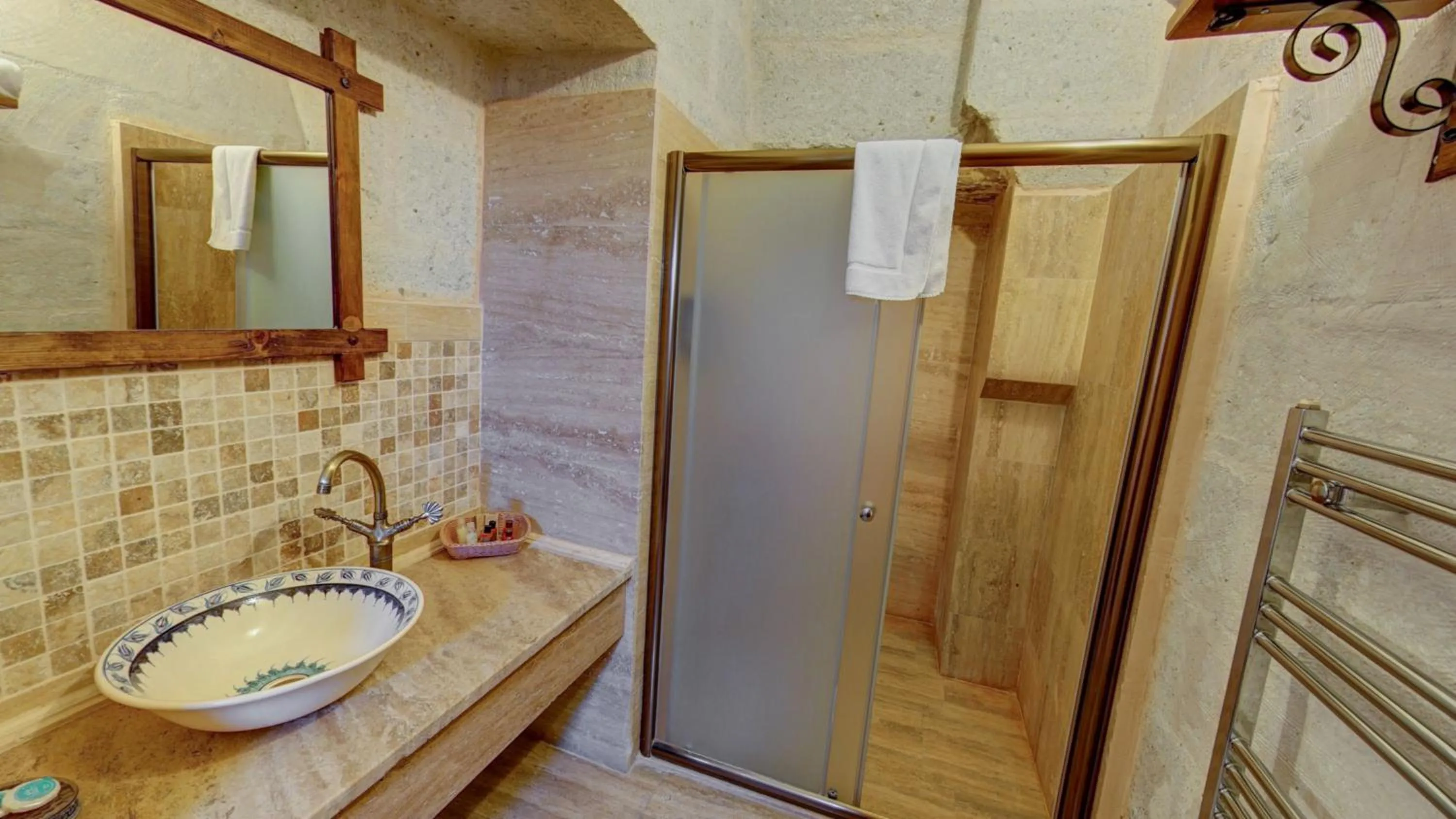 Shower in Hikmet's House