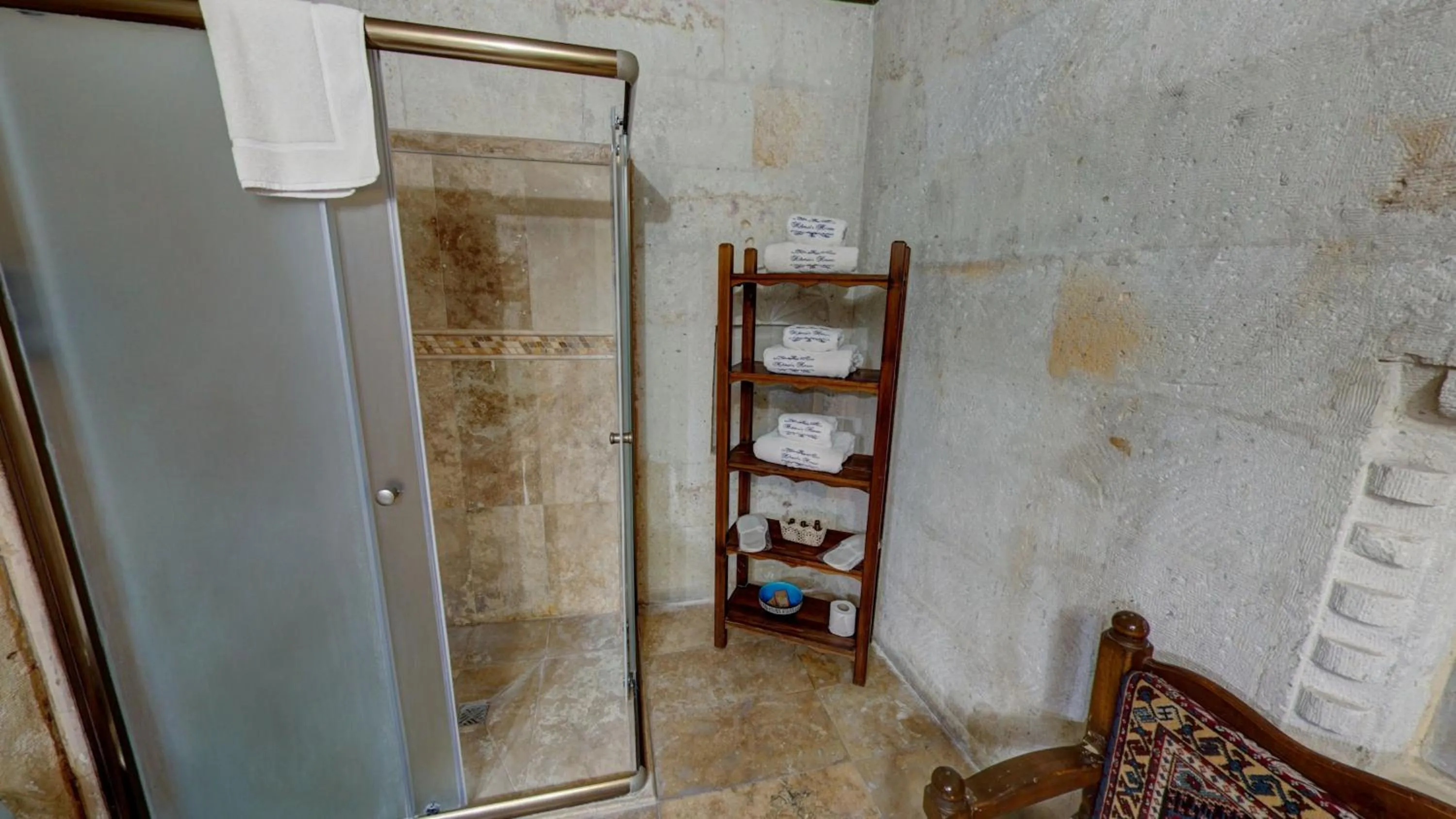 Shower in Hikmet's House