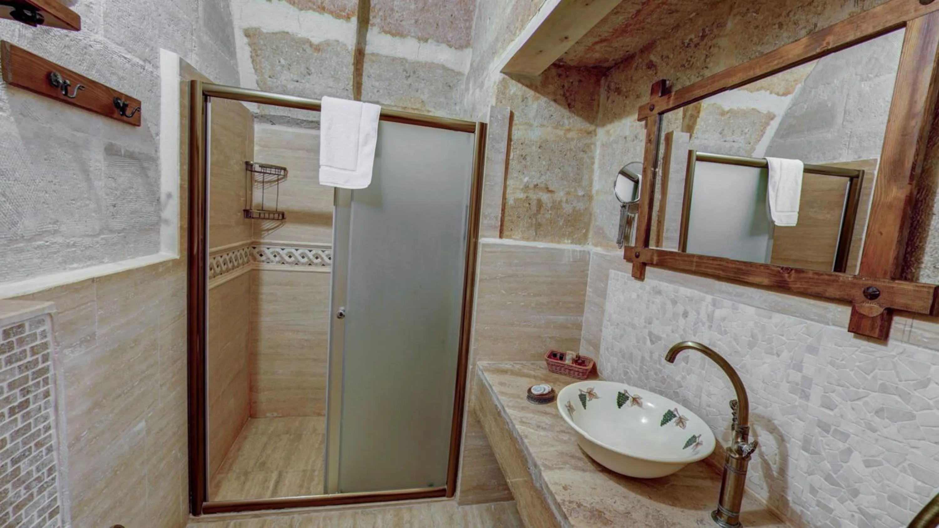 Shower in Hikmet's House