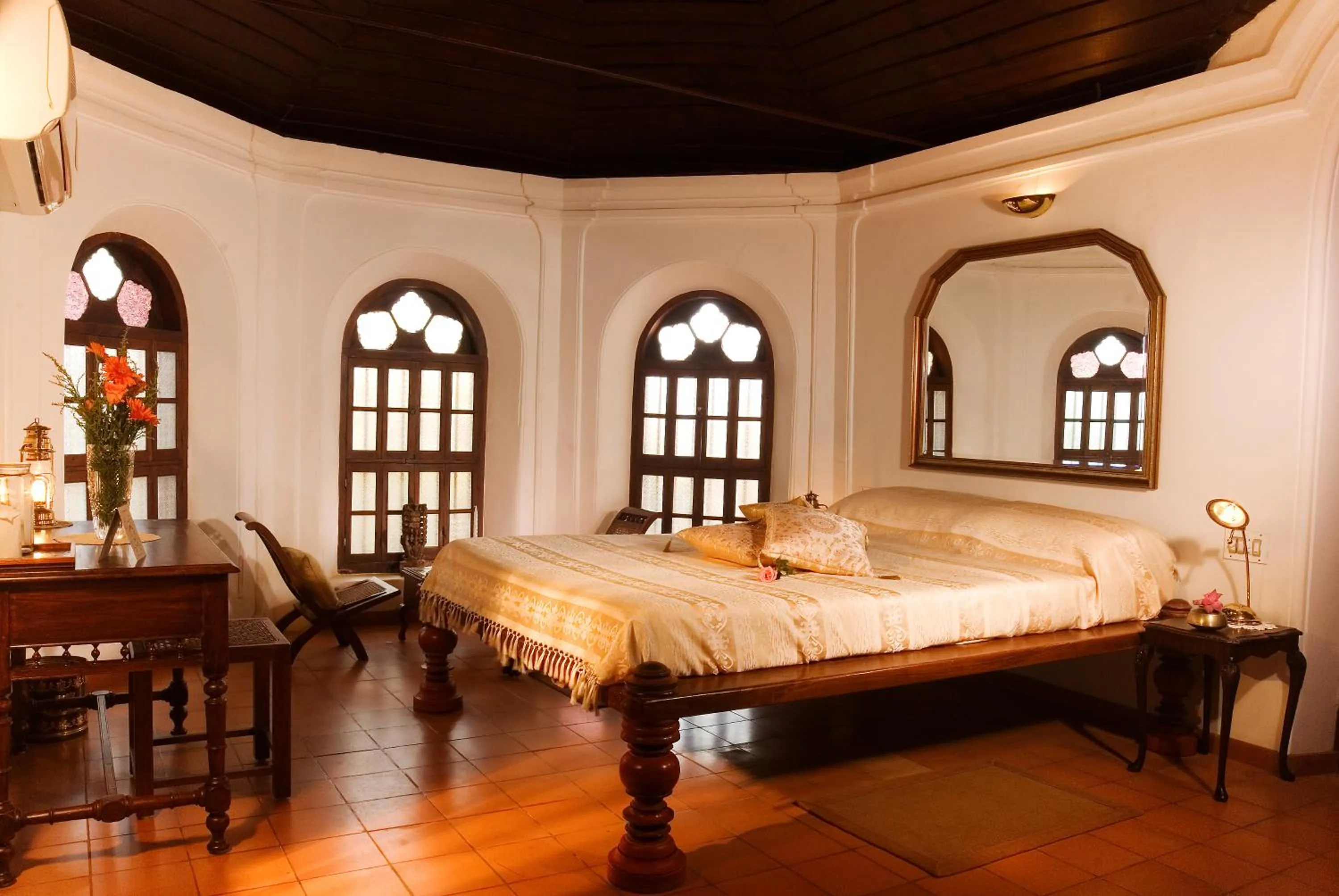 Property building, Bed in Raheem Residency