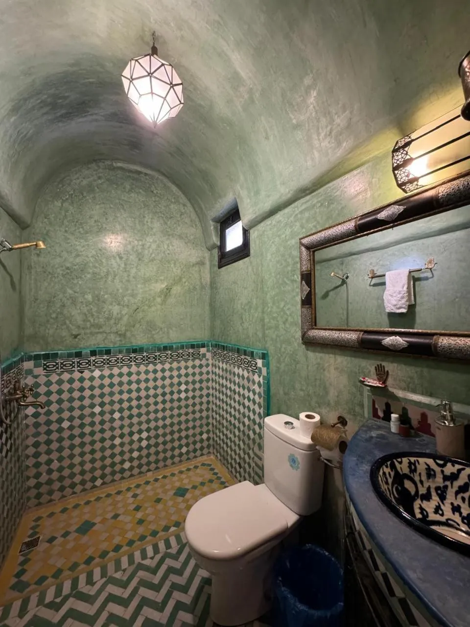 Shower in Riad Jnane Imlil