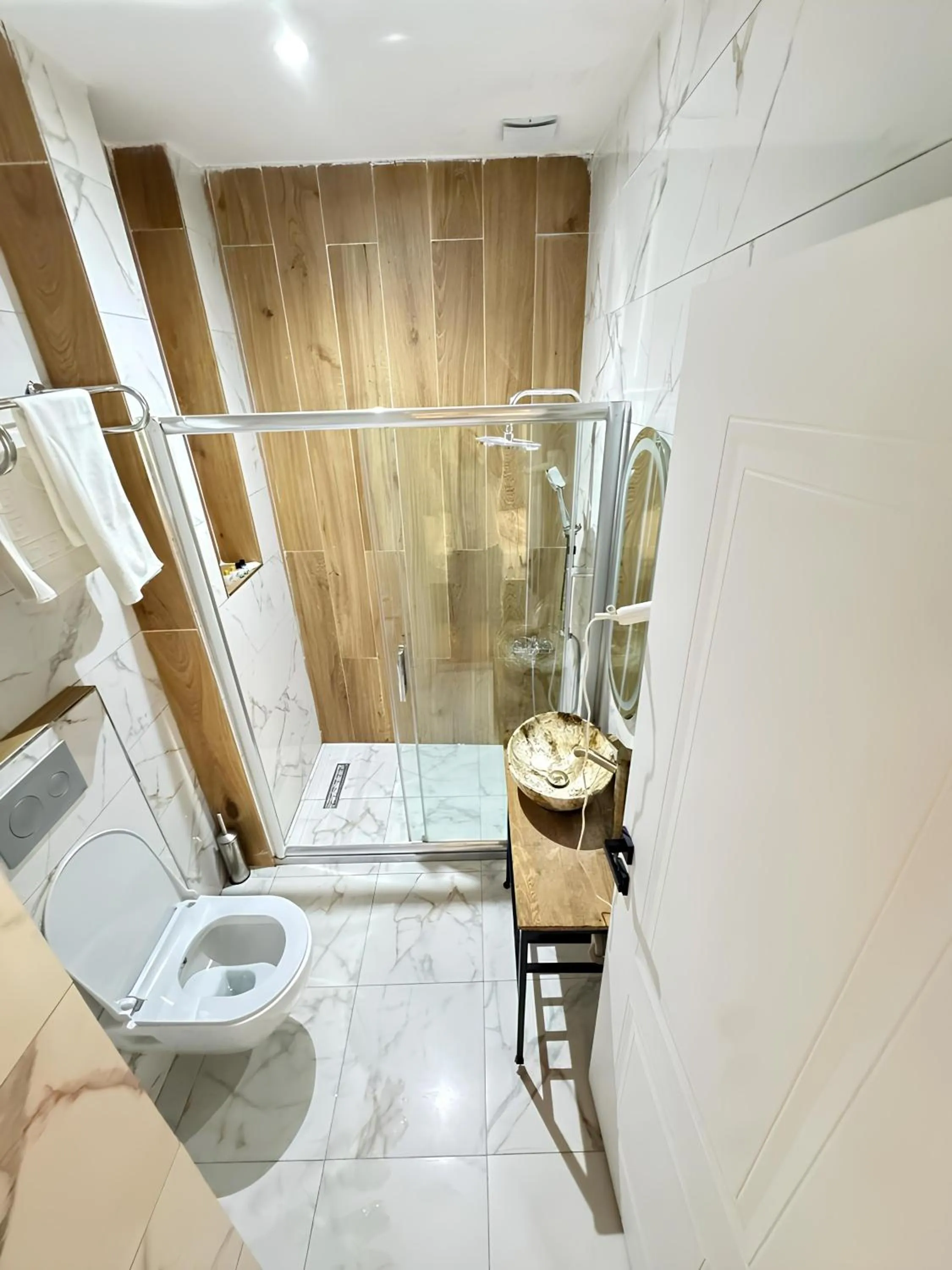 Bathroom in Newalla Hotel Old City