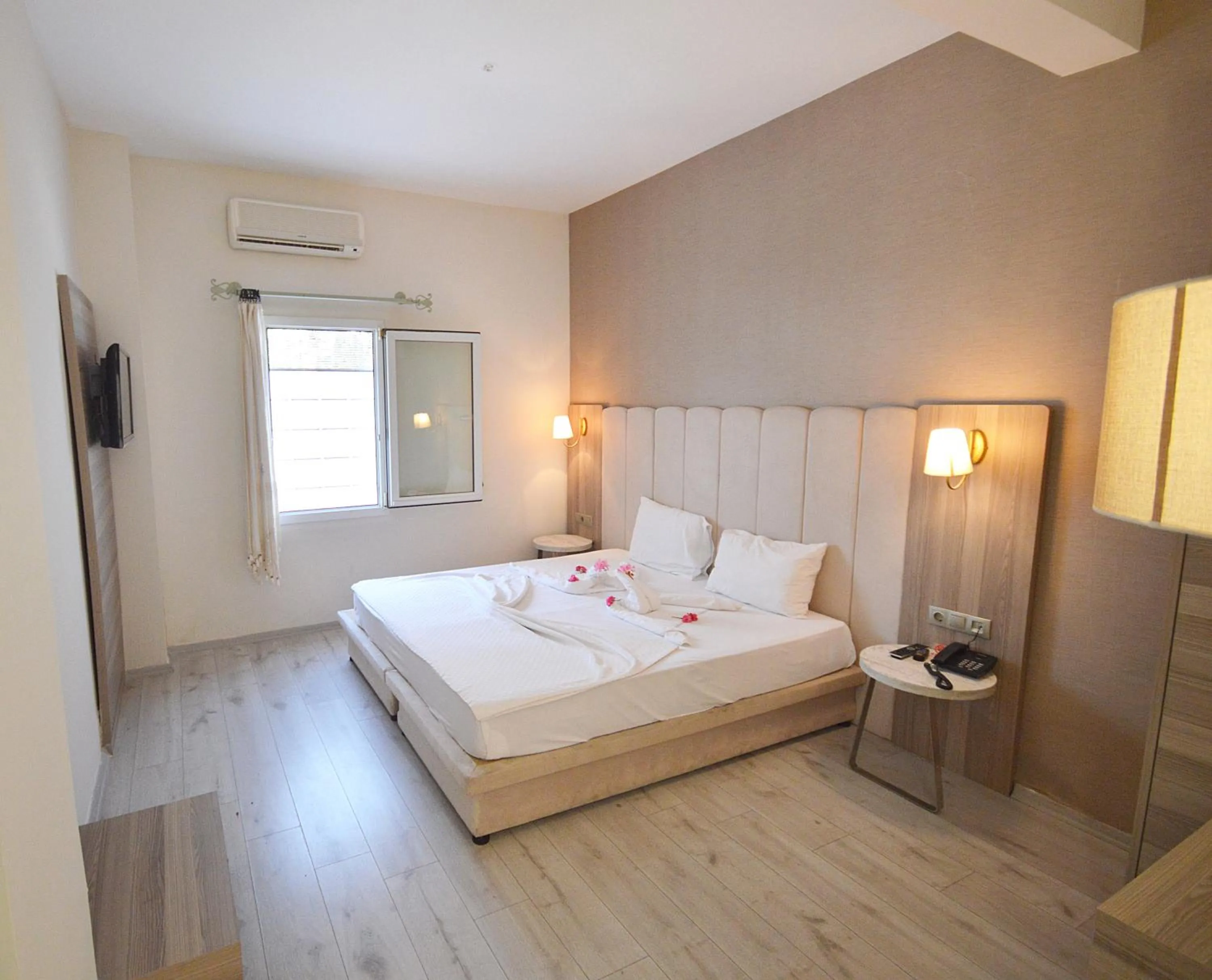 Bedroom in The Hotel 48