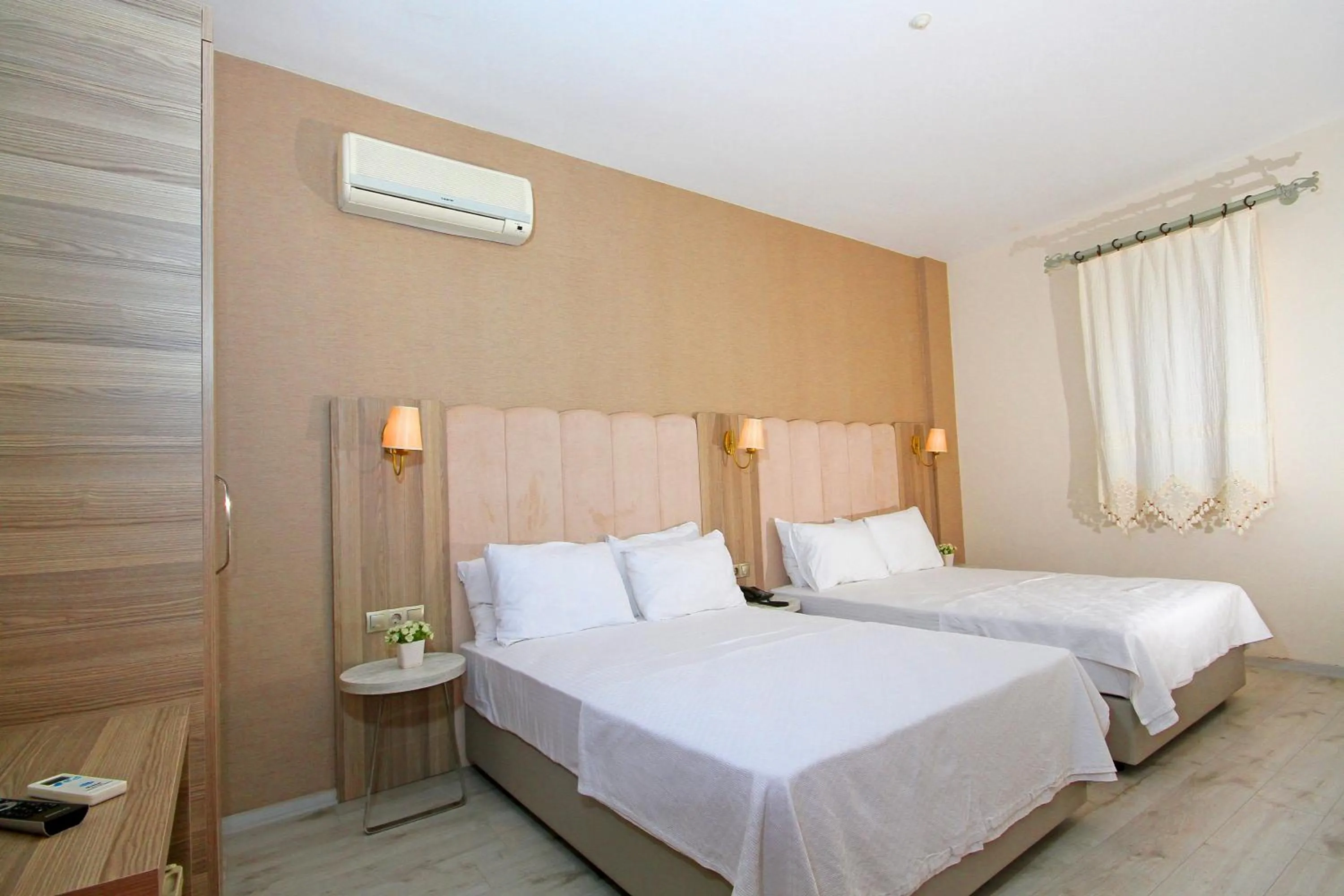 Family in The Hotel 48