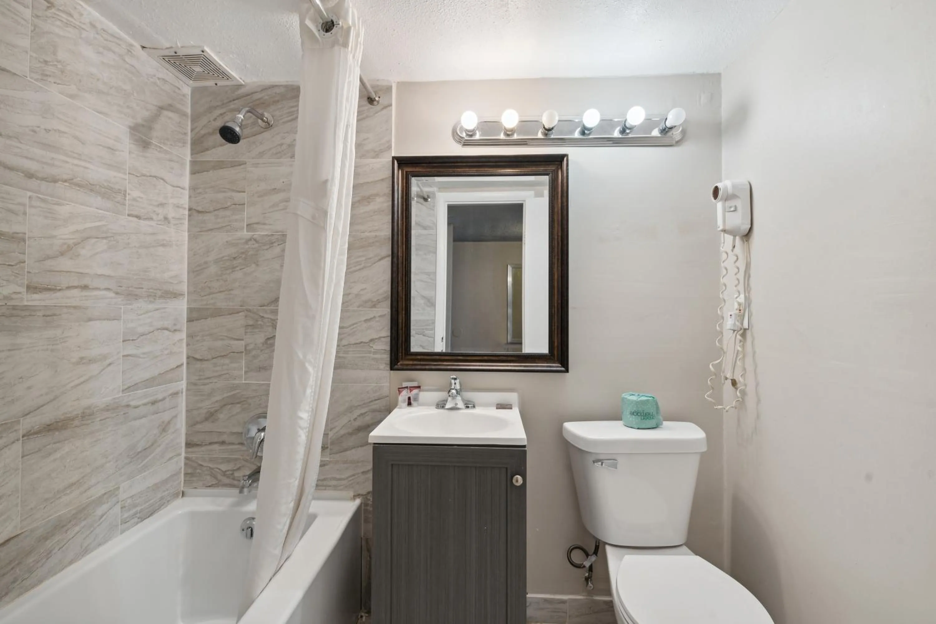 Shower in Miami Suites