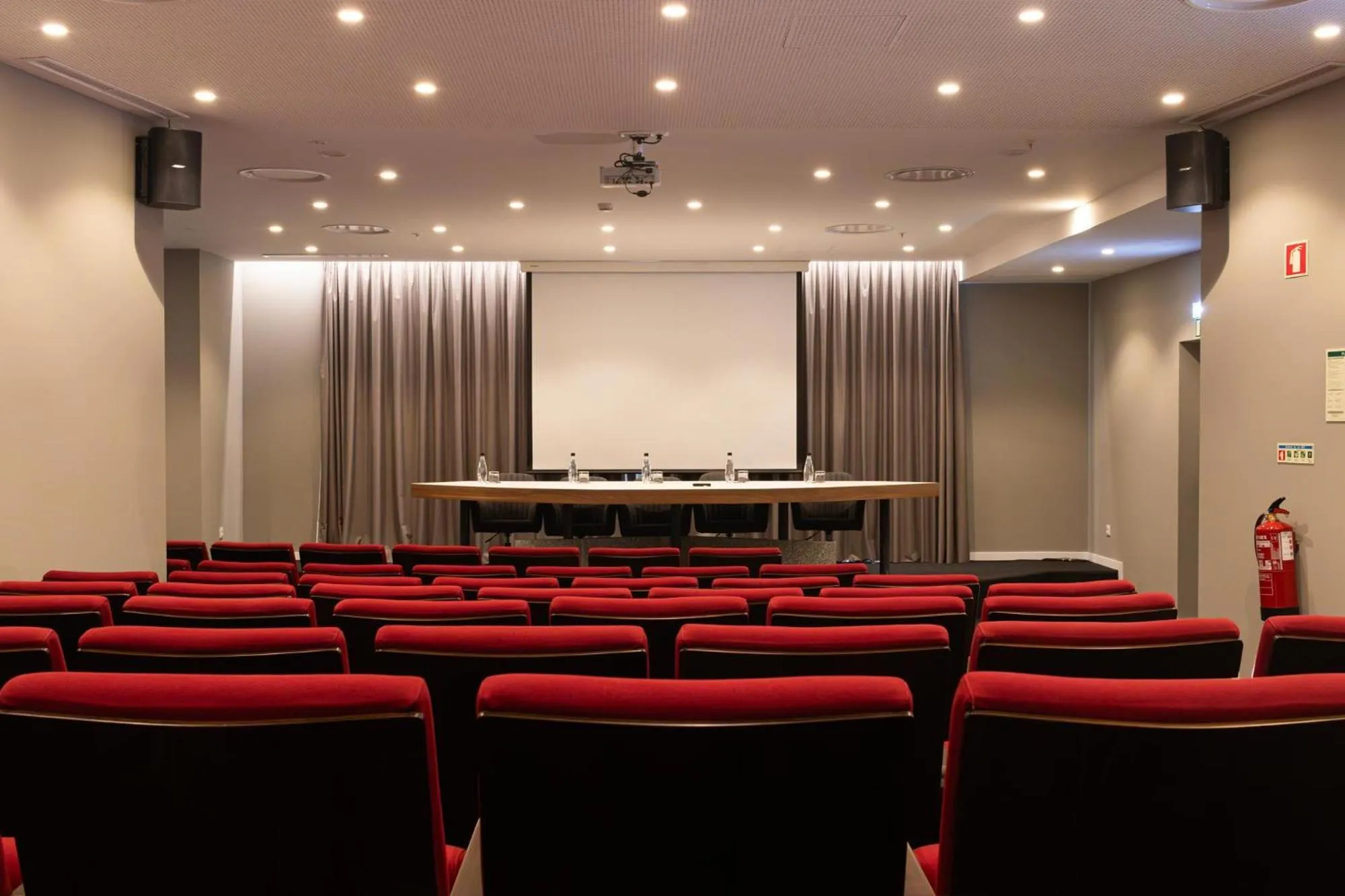 Meeting/conference room in MASA Hotel & Spa Campo Grande Collection