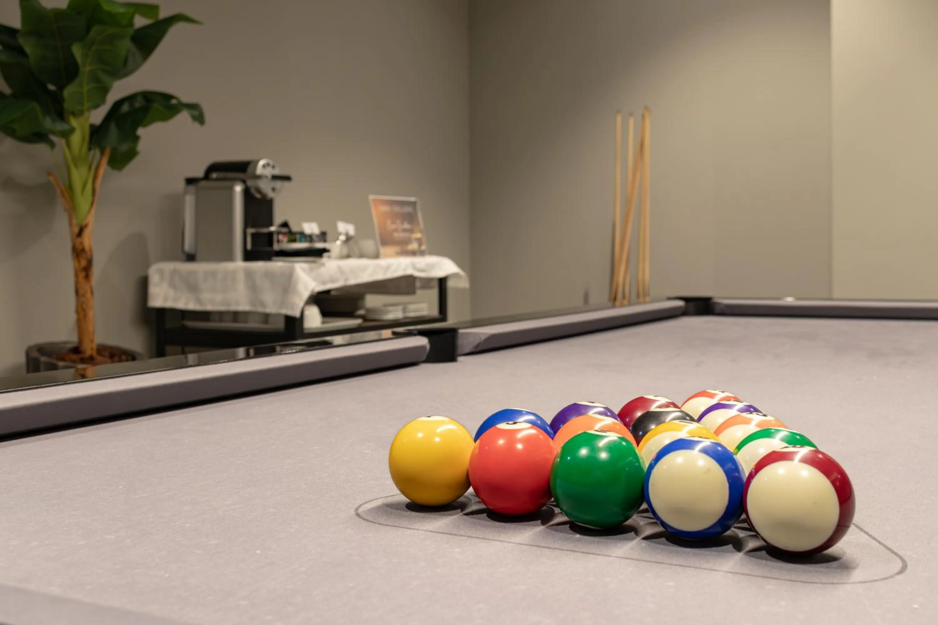 Billiard in MASA Hotel & Spa Campo Grande Collection