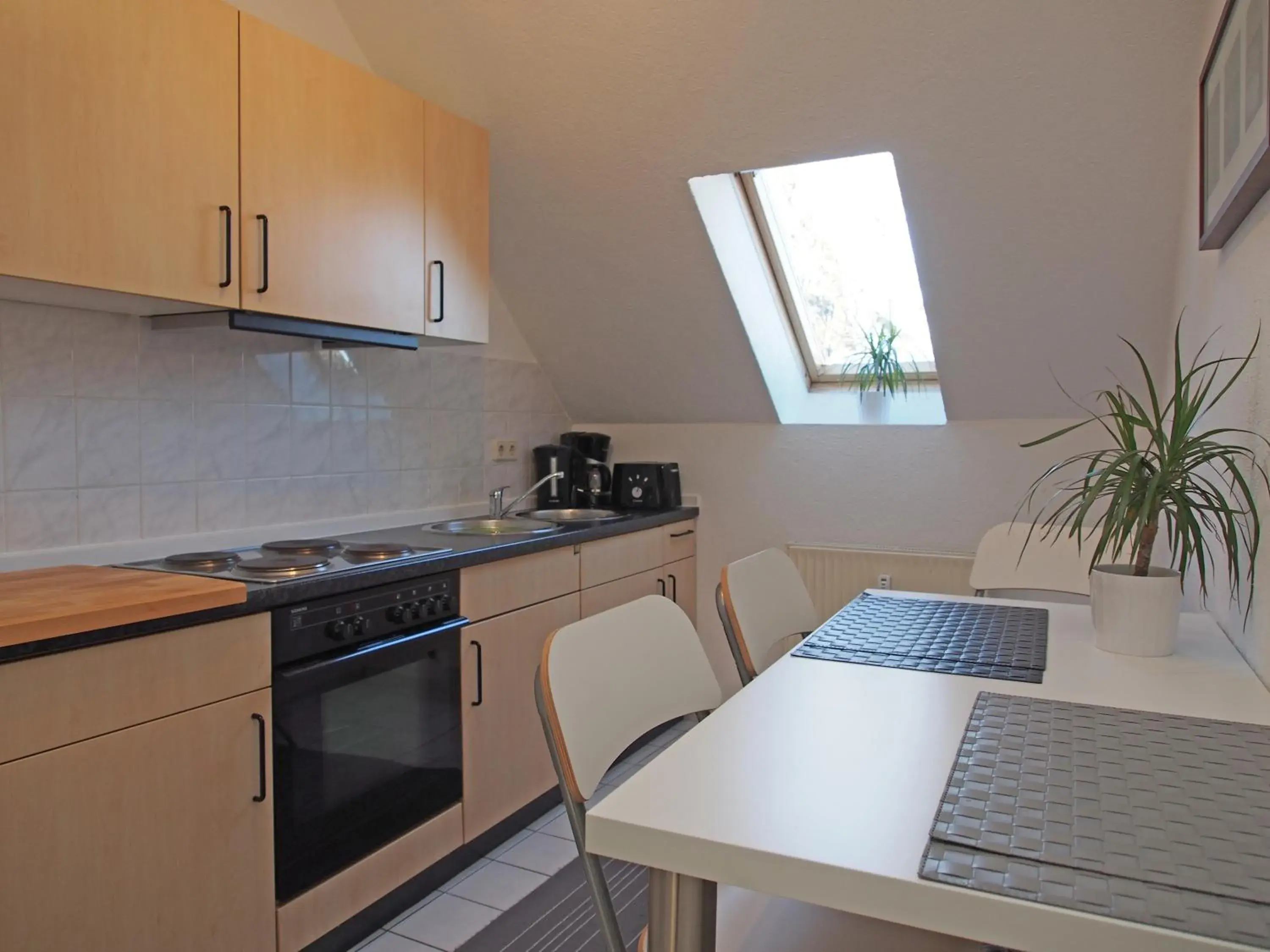 Two-Bedroom Apartment - Annex in City Hotel-Pension Brandenburg Two-Bedroom Apartment - Annex in City Hotel-Pension Brandenburg
