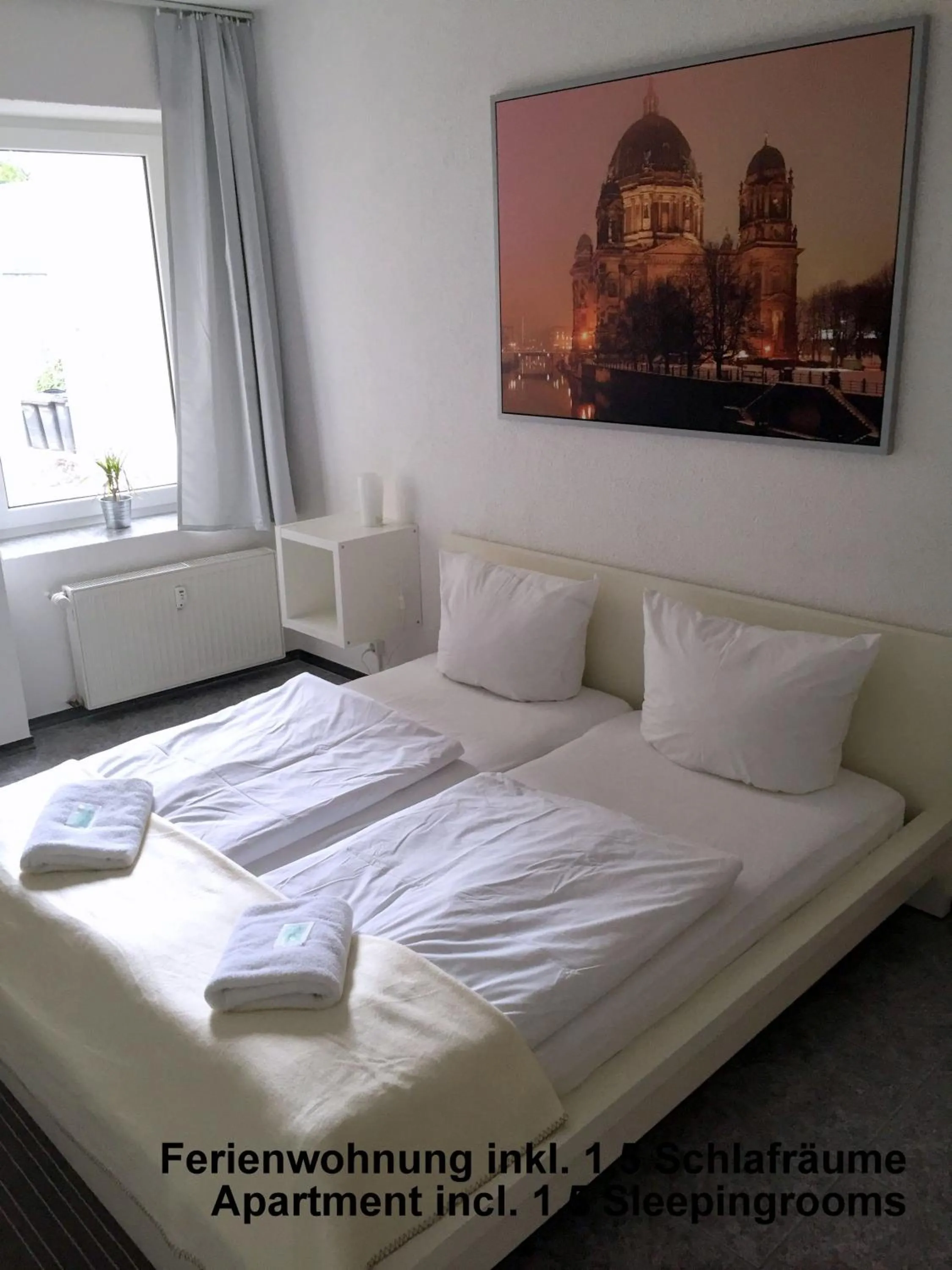 Bed in City Hotel-Pension Brandenburg