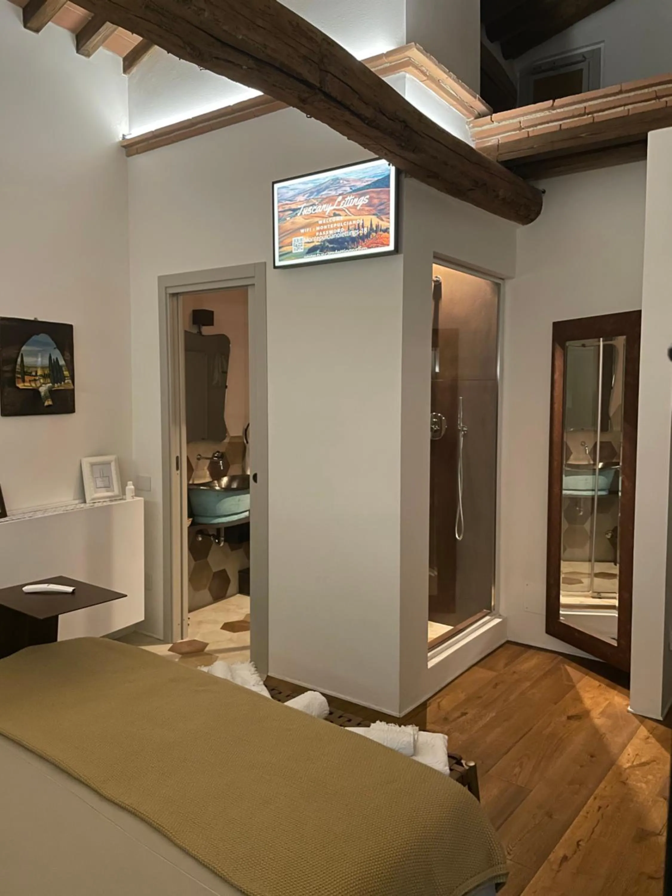 Bed in MontepulcianoLettings