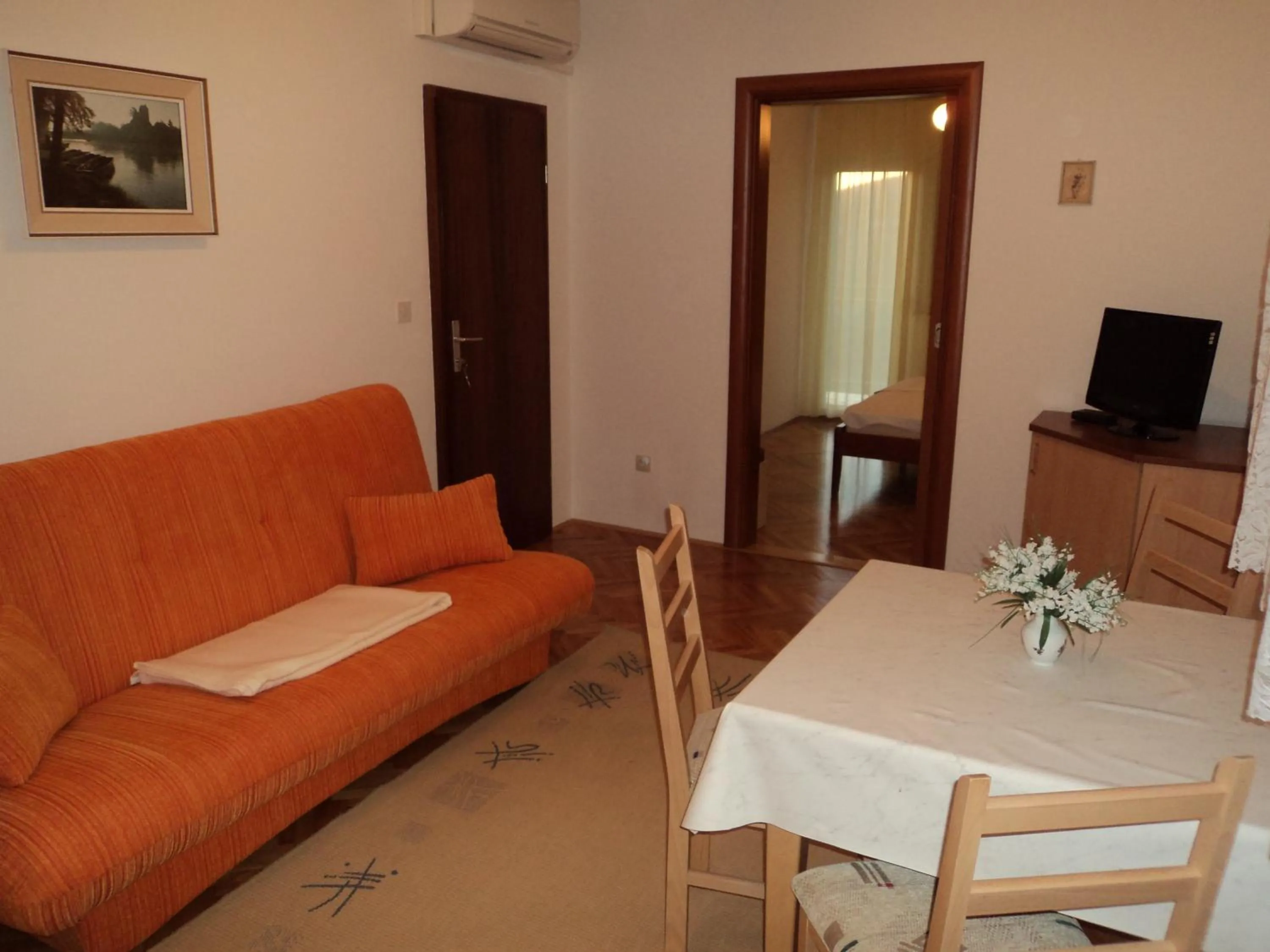 Bed in Apartments Racetin