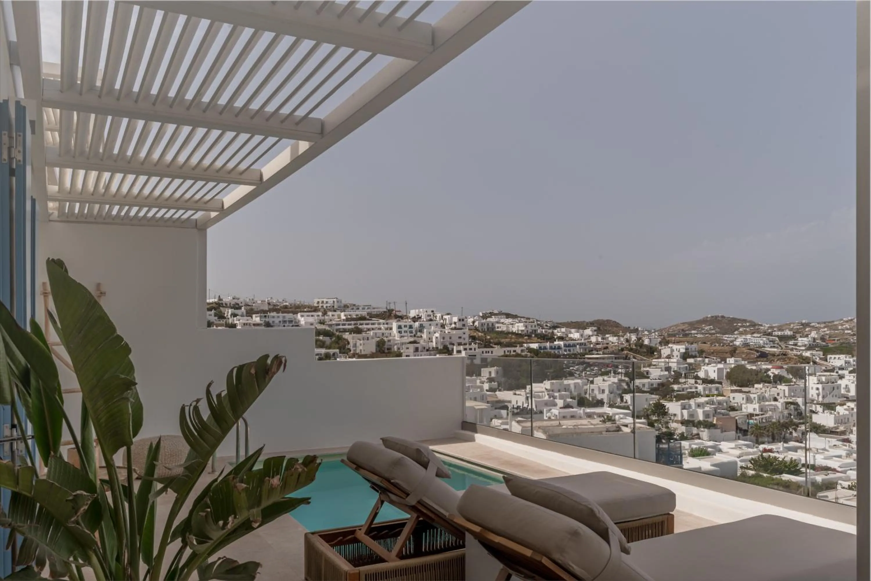 Superior Suite with Private Pool in Casa Kiku Mykonos
