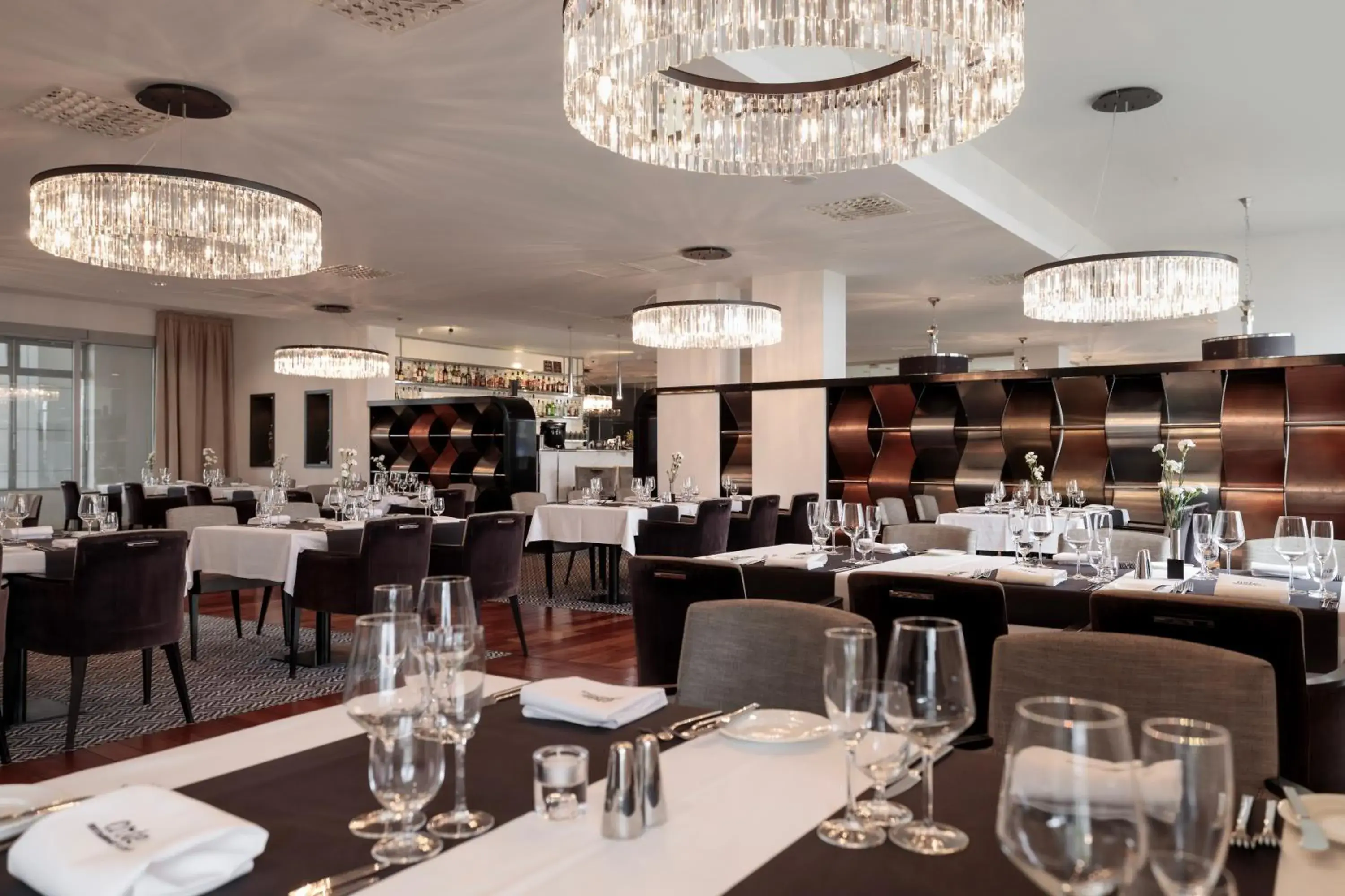 Restaurant/places to eat in Diune Hotel by Zdrojowa Restaurant/places to eat in Diune Hotel by Zdrojowa