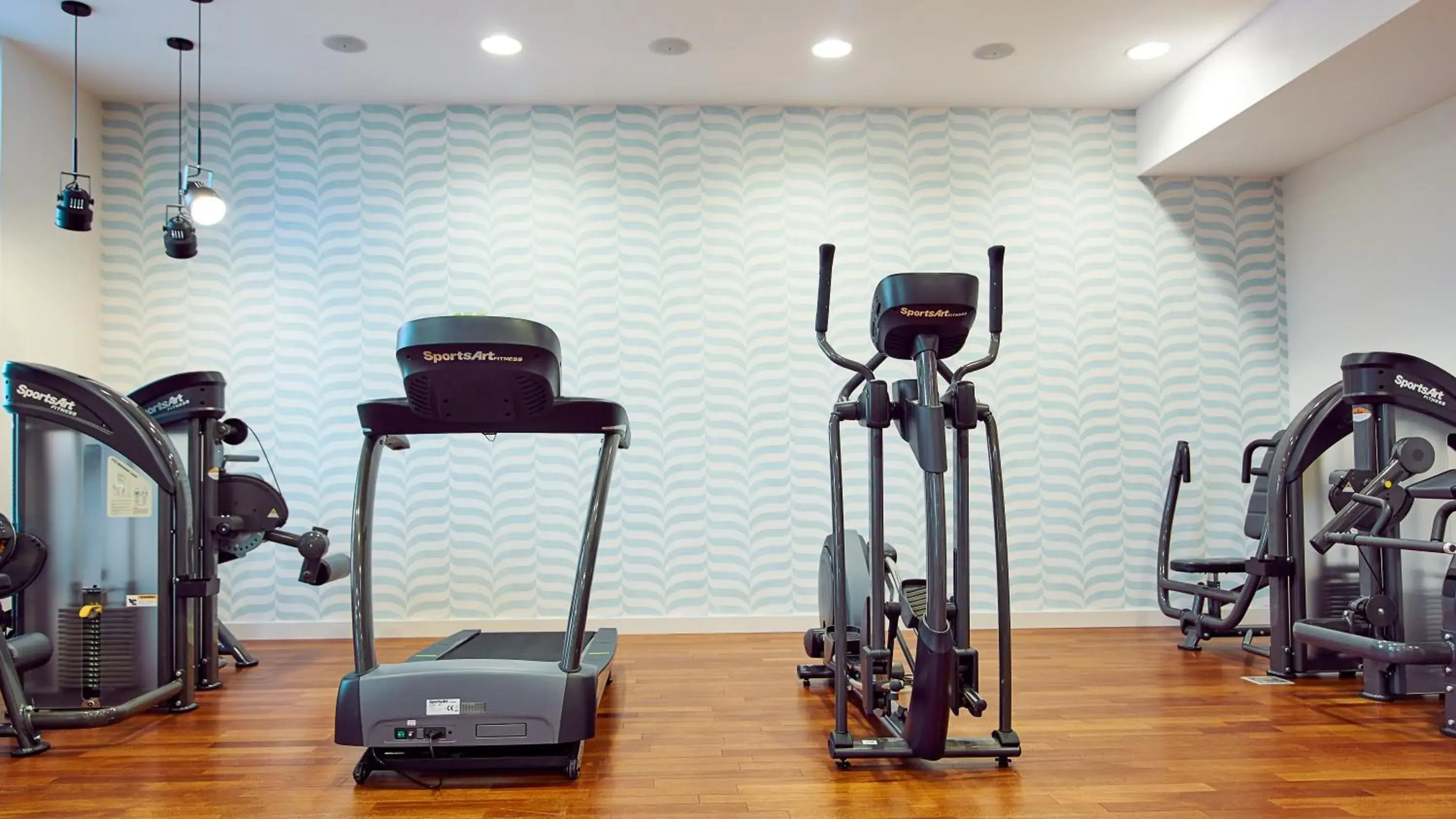 Fitness centre/facilities in Diune Hotel by Zdrojowa Fitness centre/facilities in Diune Hotel by Zdrojowa
