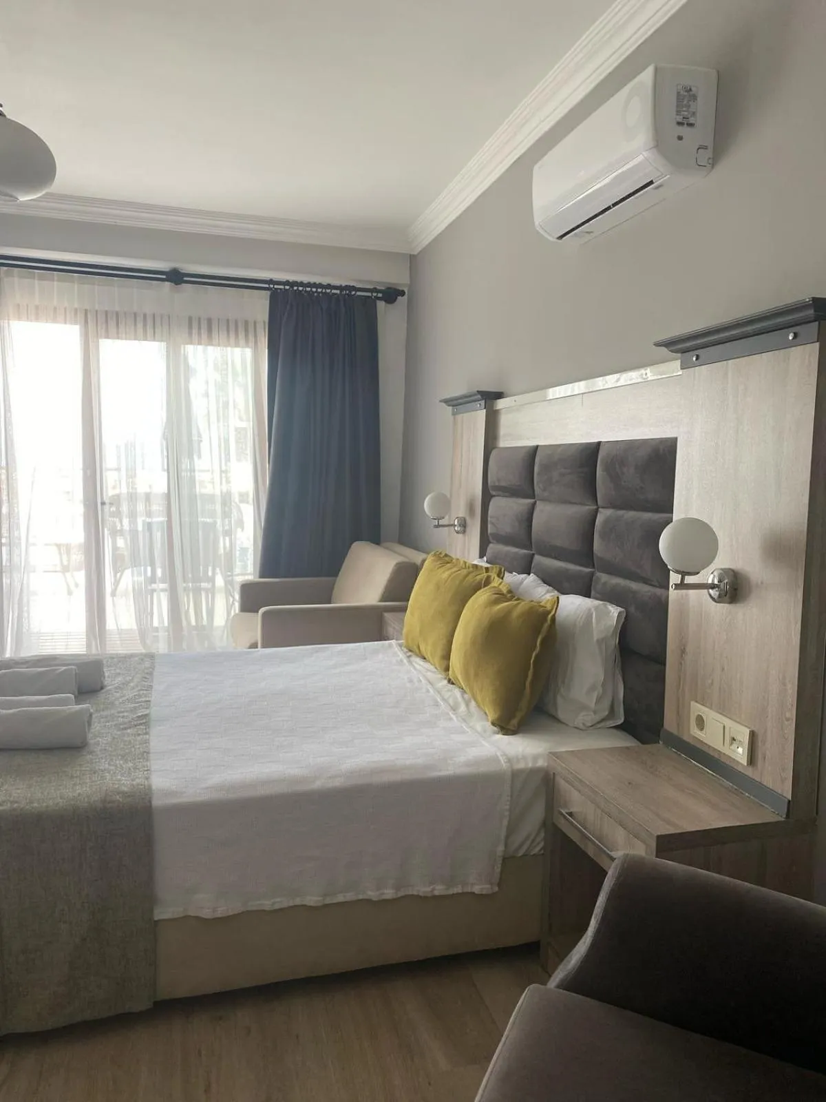 Bed in Akkan Beach Hotel