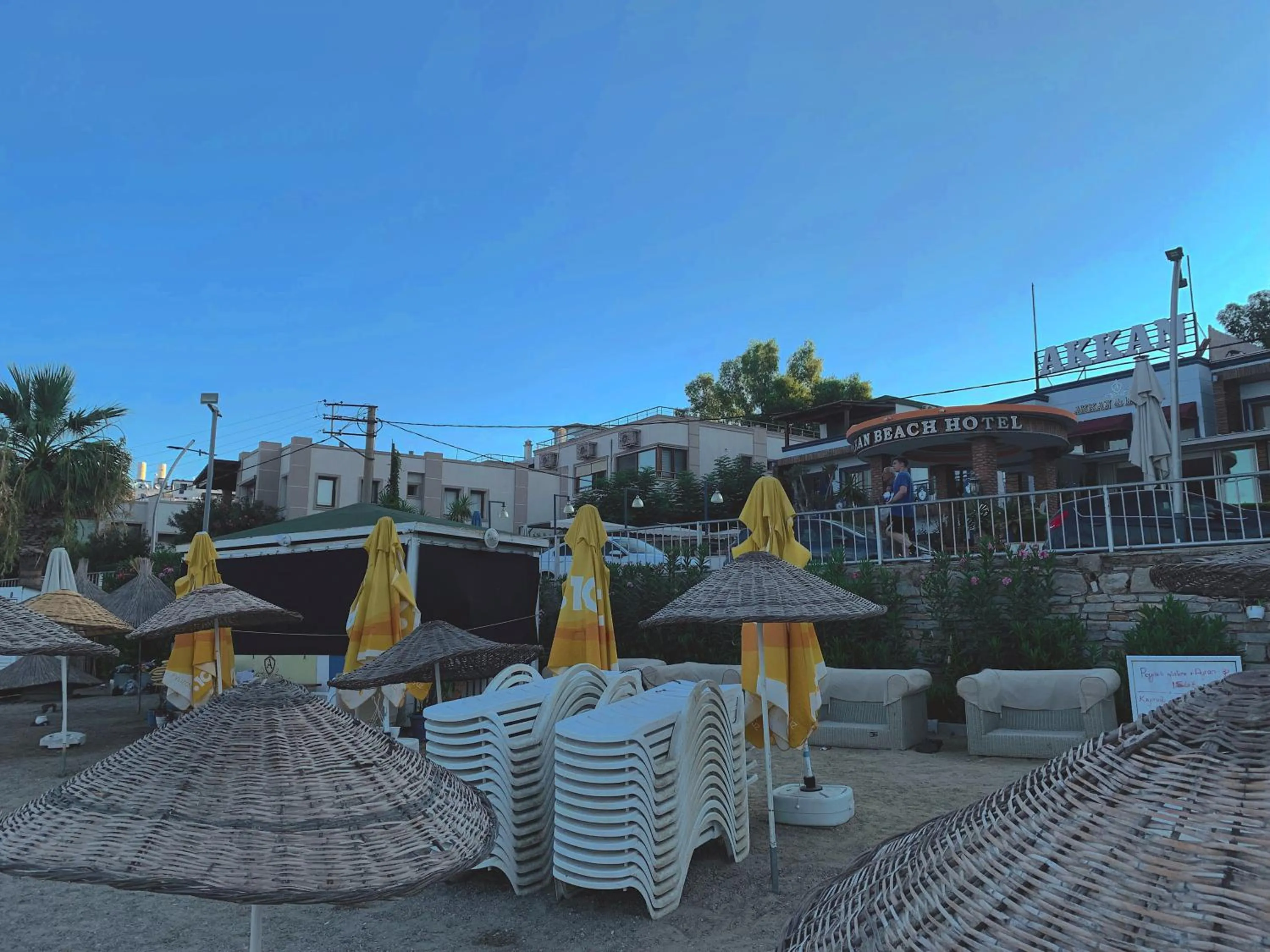 Day in Akkan Beach Hotel