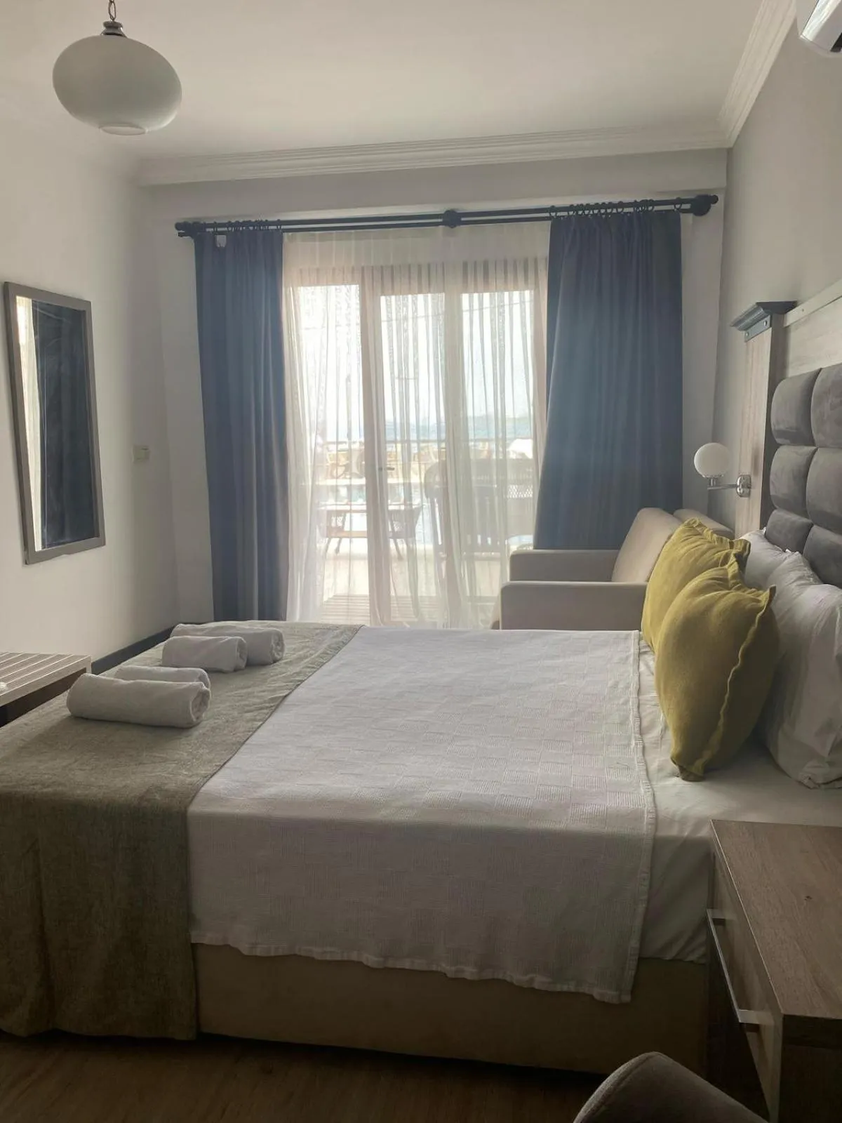 Bed in Akkan Beach Hotel