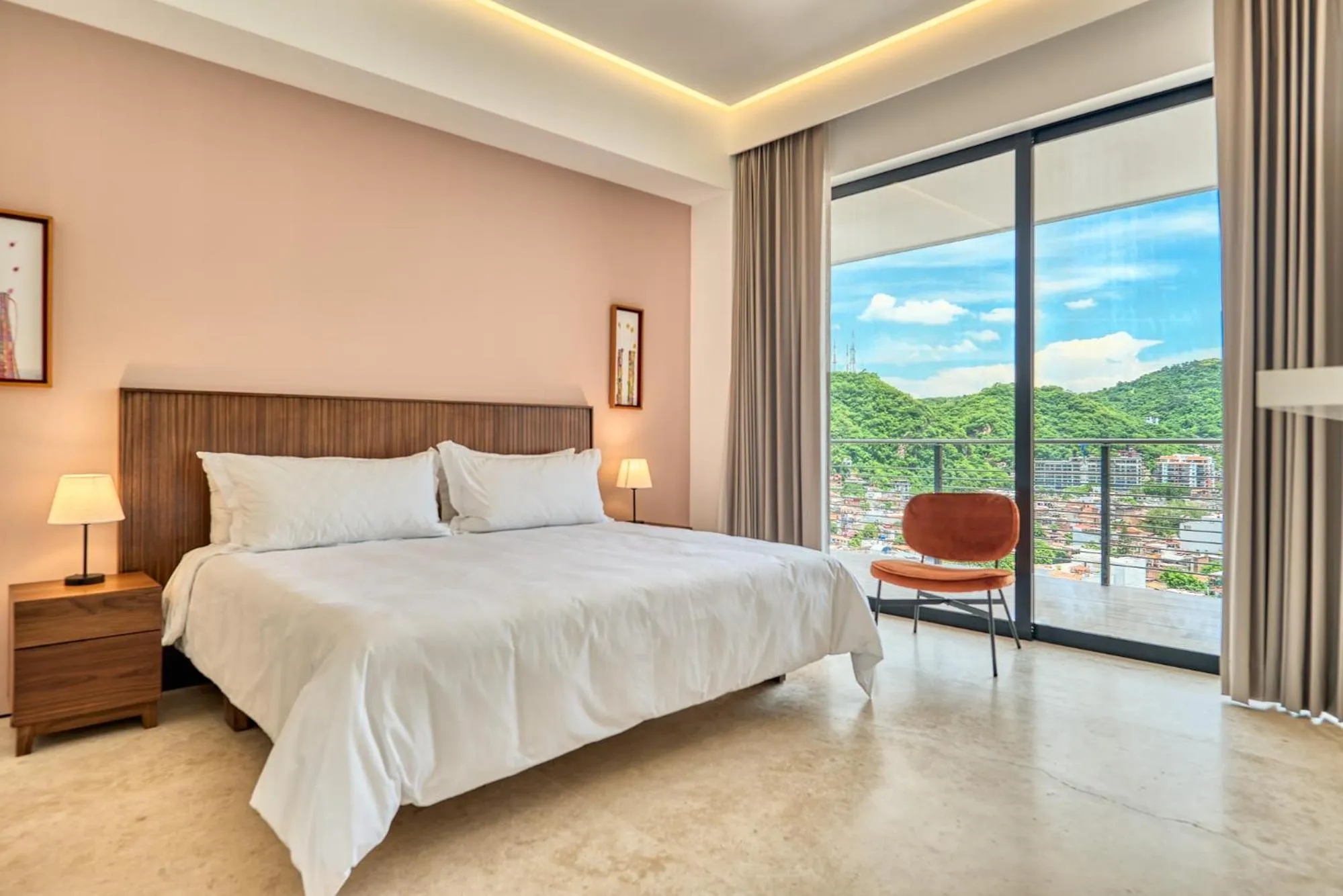 Photo of the whole room, Bed in Maxwell Collection Romantic Zone