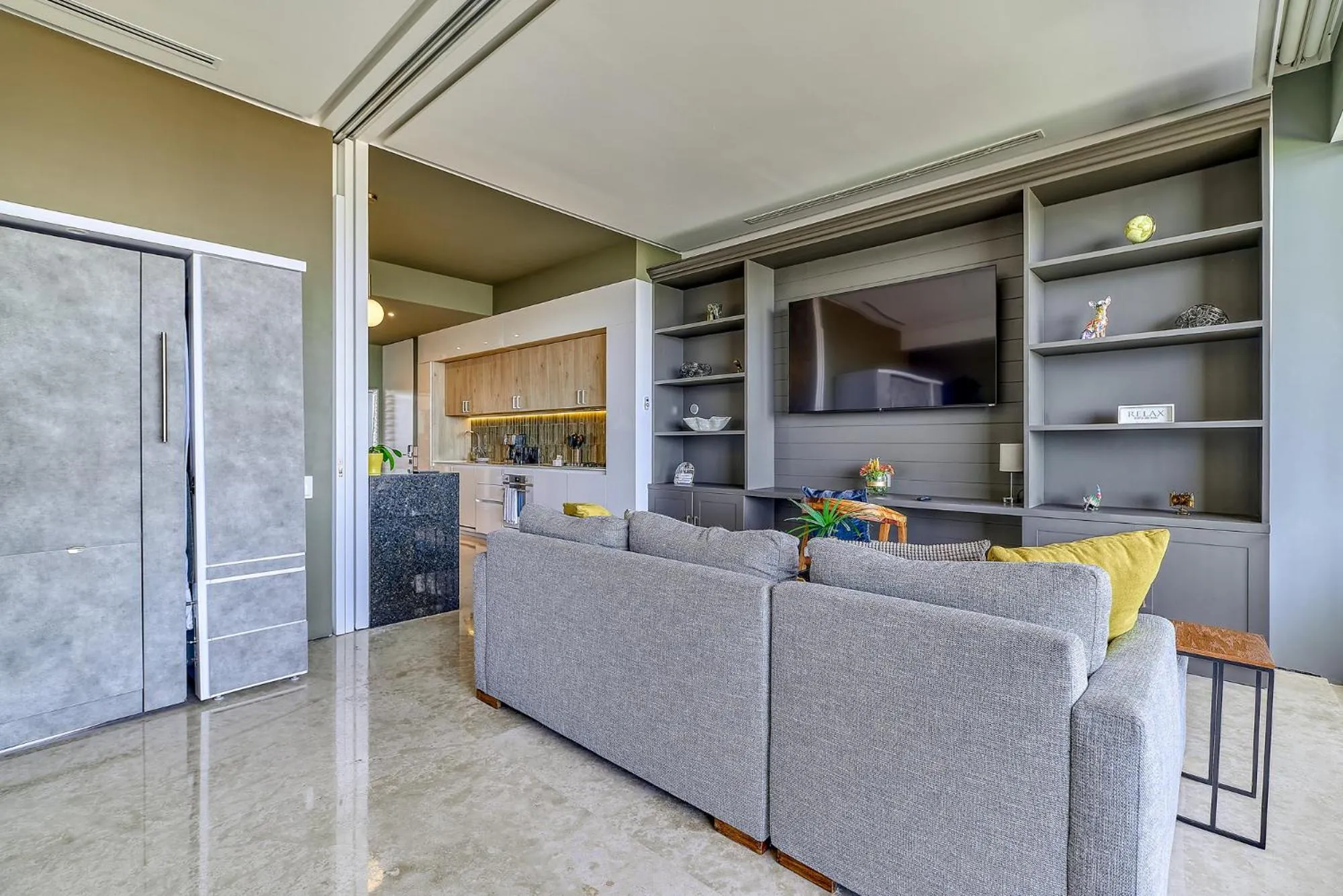 Living room in Maxwell Collection Romantic Zone