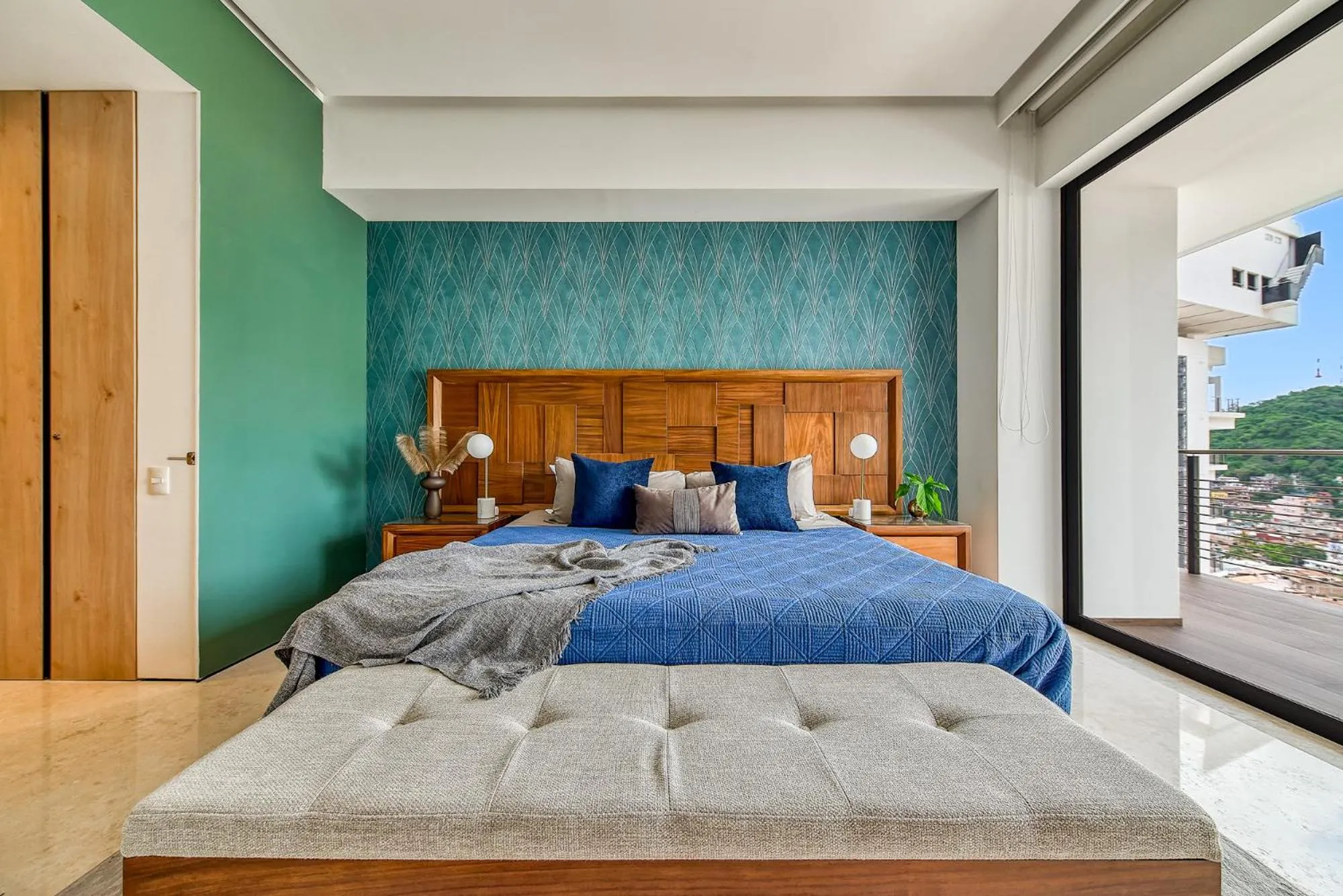 Photo of the whole room, Bed in Maxwell Collection Romantic Zone